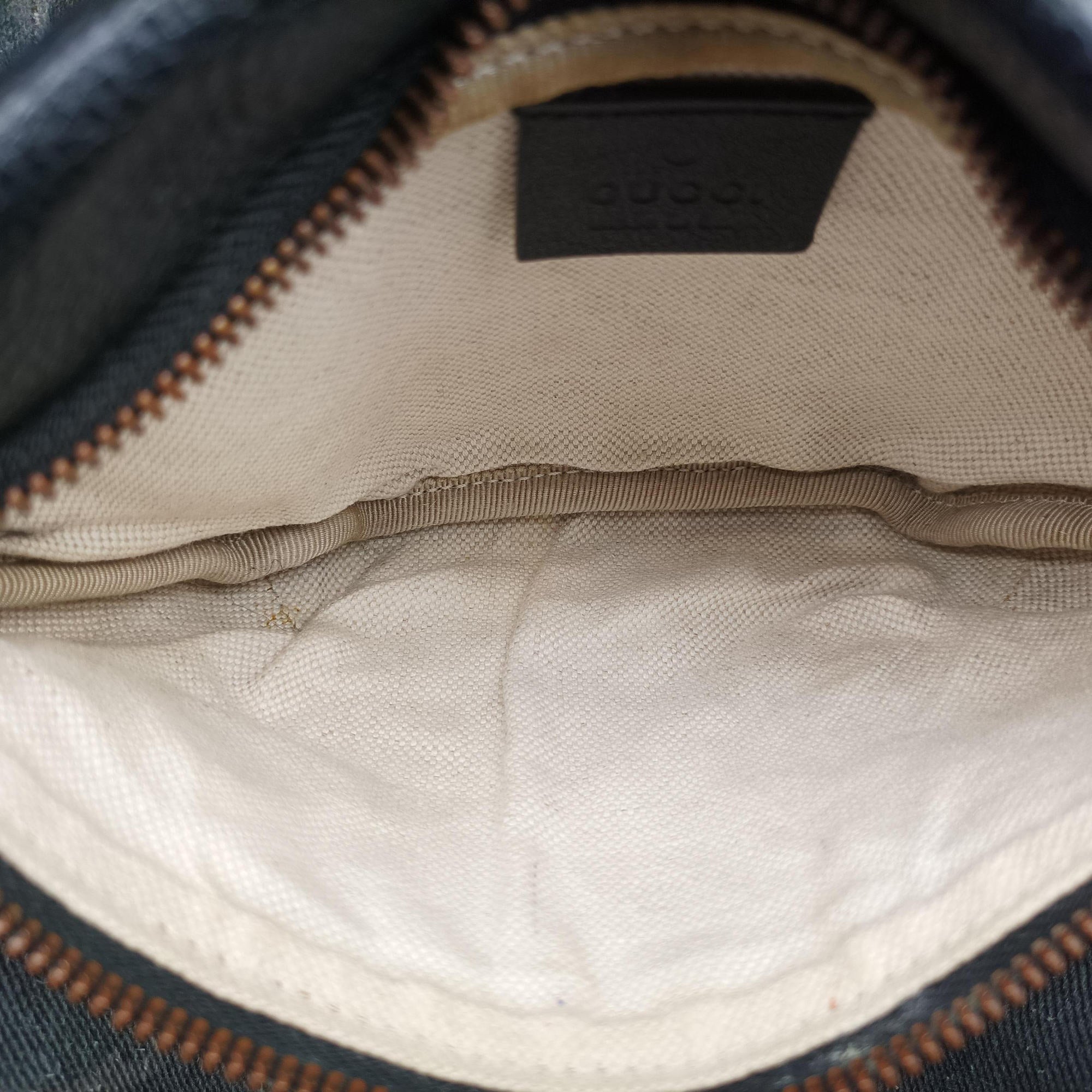 Secondhand Gucci Print Black Leather 527792 bum bag/waist bag | stylenewstar