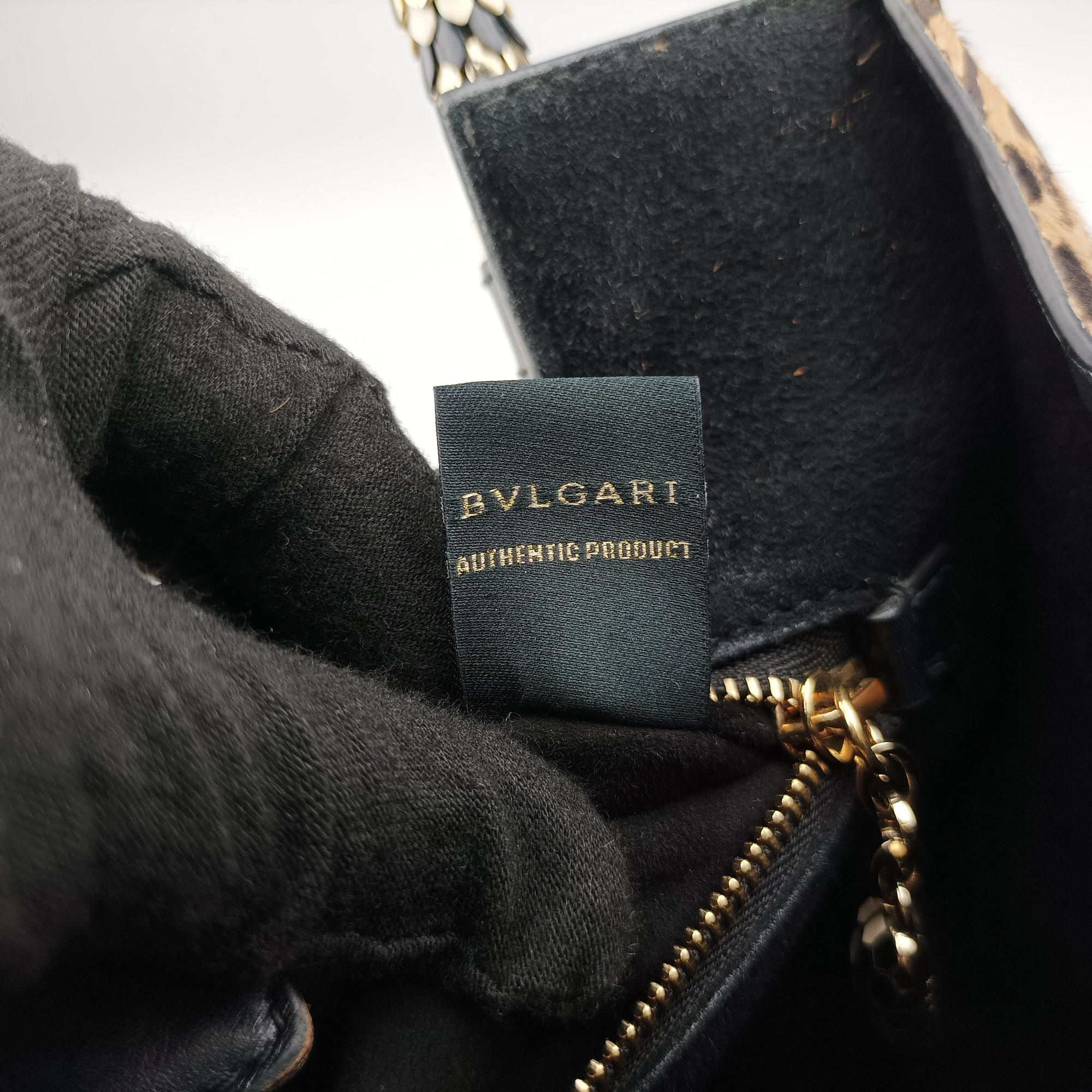 Pre-owned Bvlgari Serpenti Scaglie Black × Leopard Pattern Pony × Leather  shoulderbag | stylenewstar