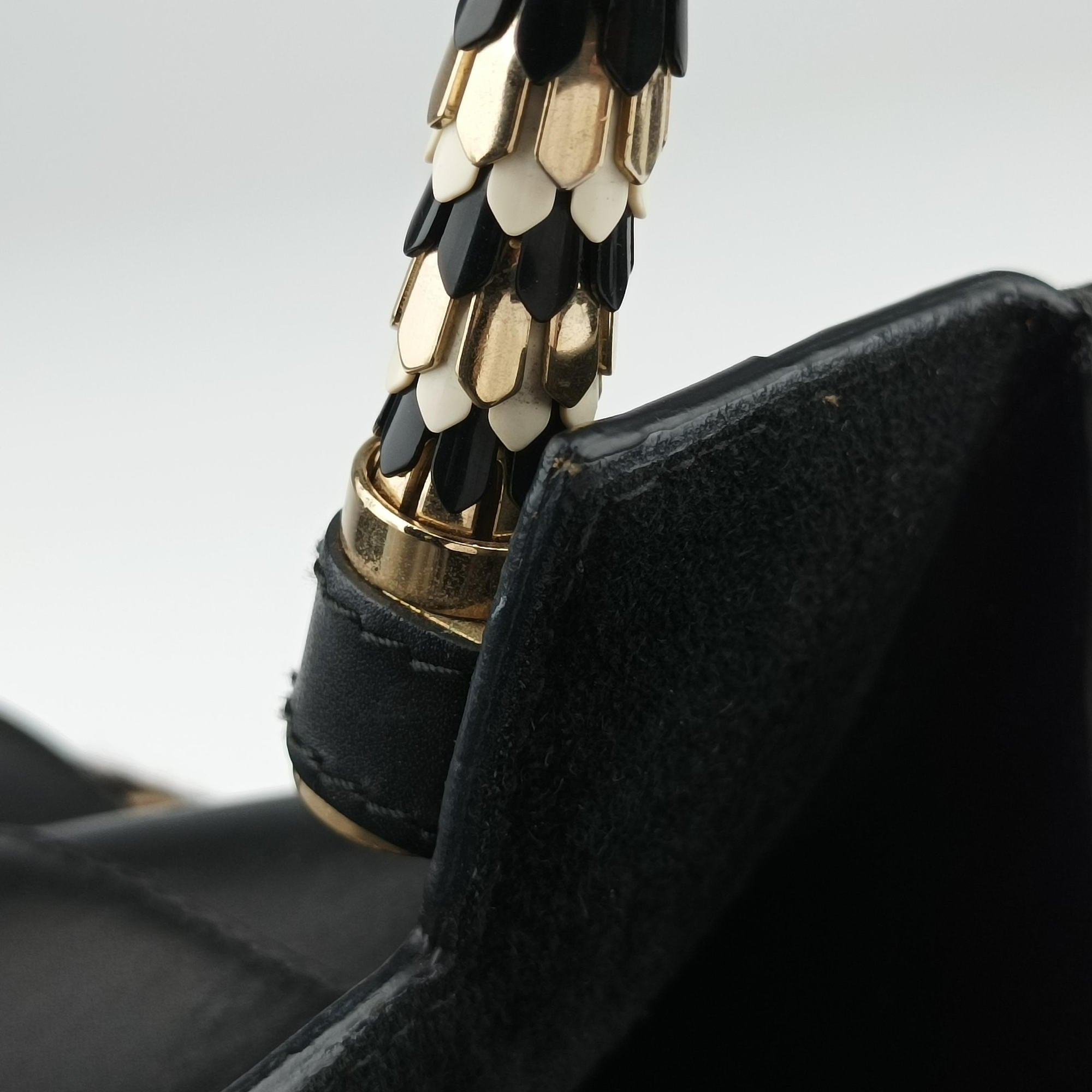 Pre-owned Bvlgari Serpenti Scaglie Black × Leopard Pattern Pony × Leather  shoulderbag | stylenewstar