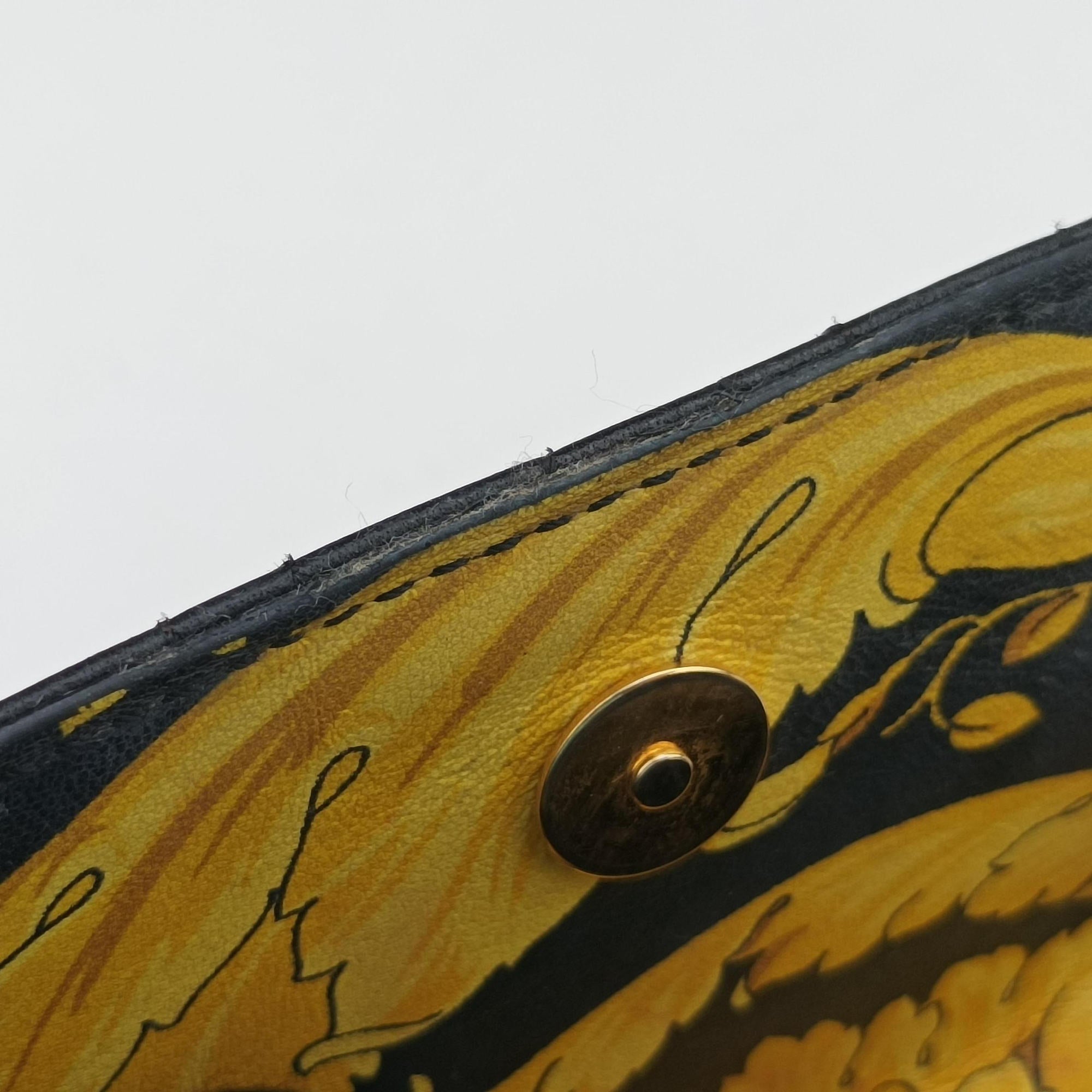 Pre-owned VERSACE Virtus Black Leather  shoulderbag | stylenewstar