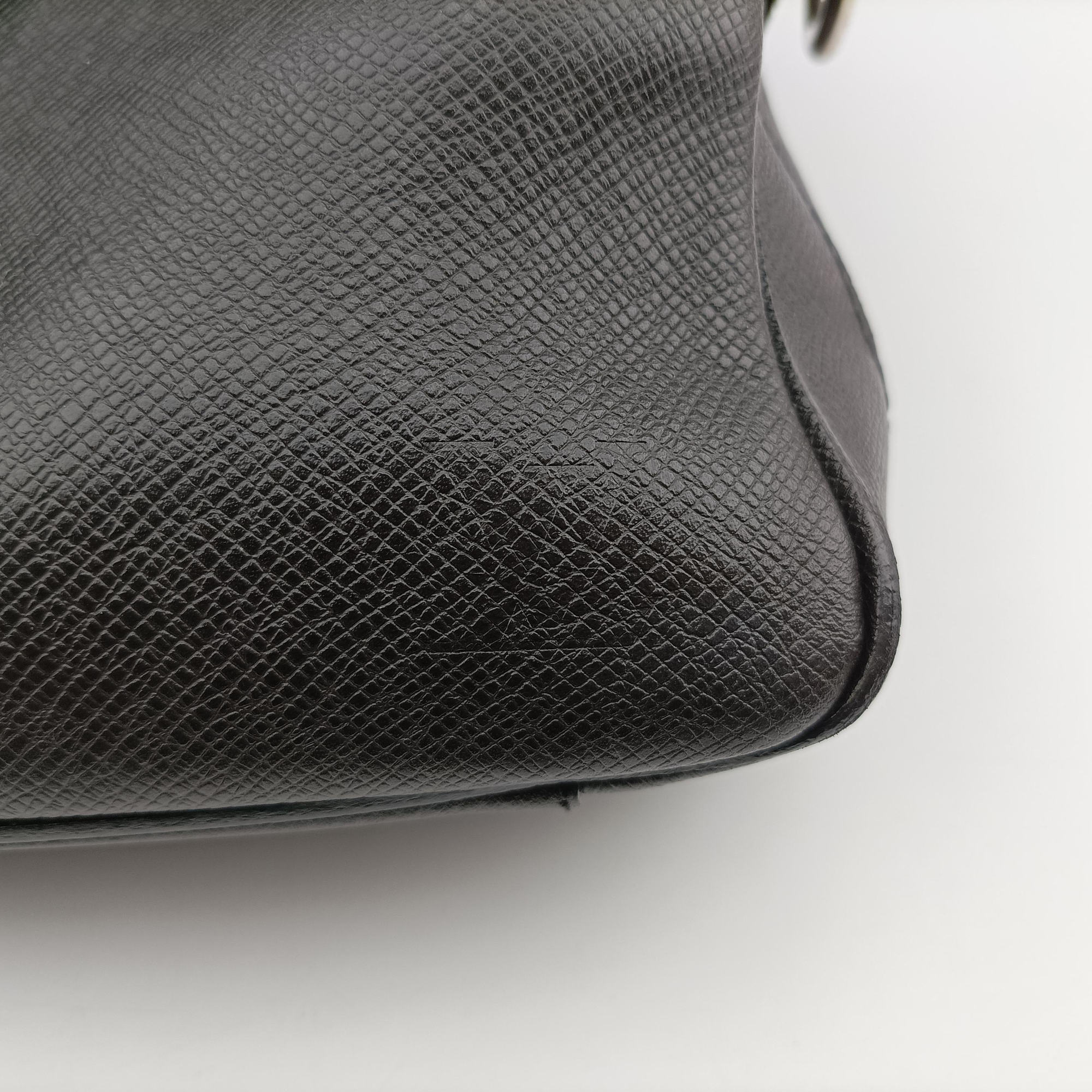 Pre-owned Louis Vuitton Porto Document Business PM Black Taiga M32952 handbag | stylenewstar