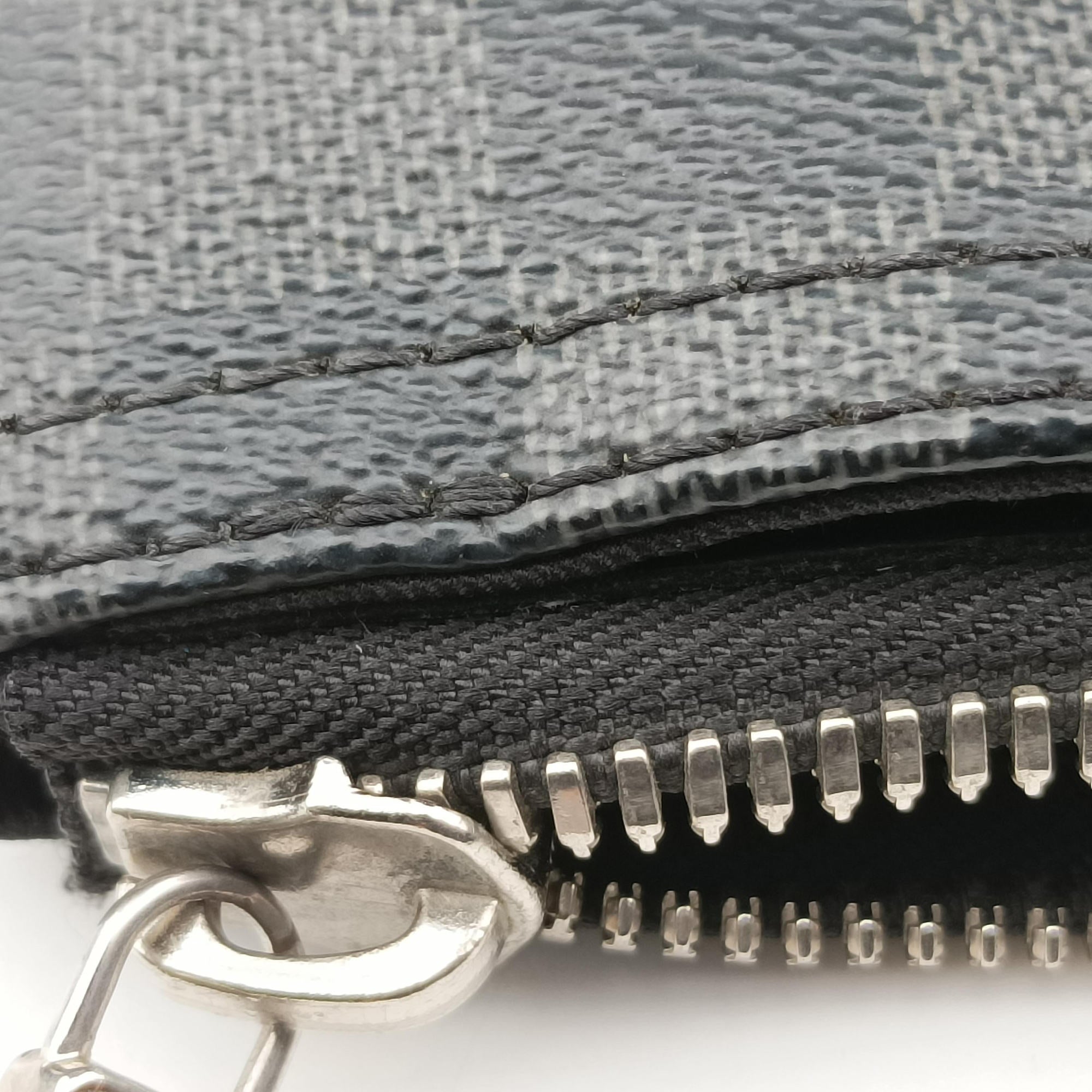 Vintage Louis Vuitton Graphite Ant Graphite Damier Graphite N40000 handbag | stylenewstar