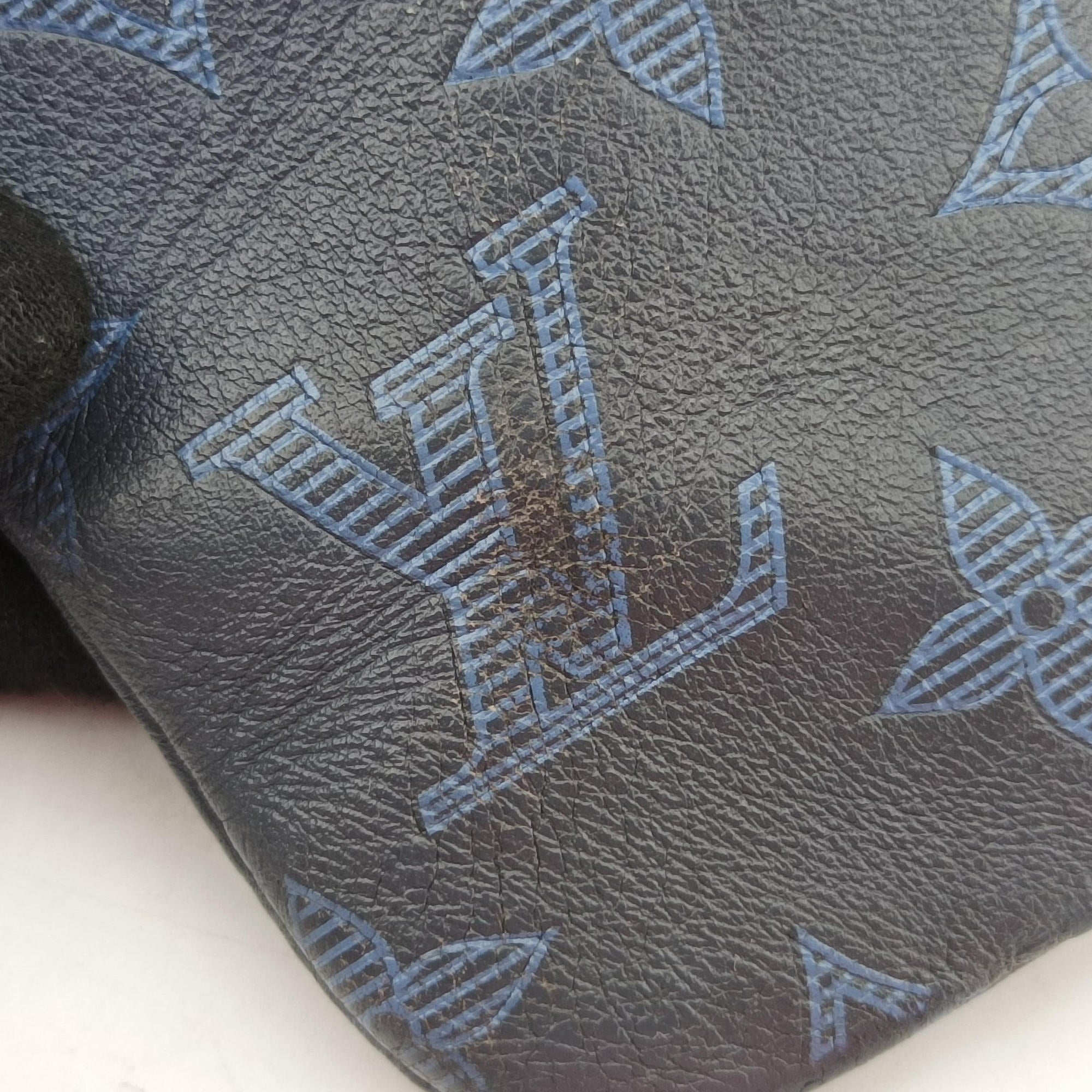 Vintage Louis Vuitton Discovery Pochette Gray Blue × Sky Blue Monogram Shadow M80425 clutchbag | stylenewstar