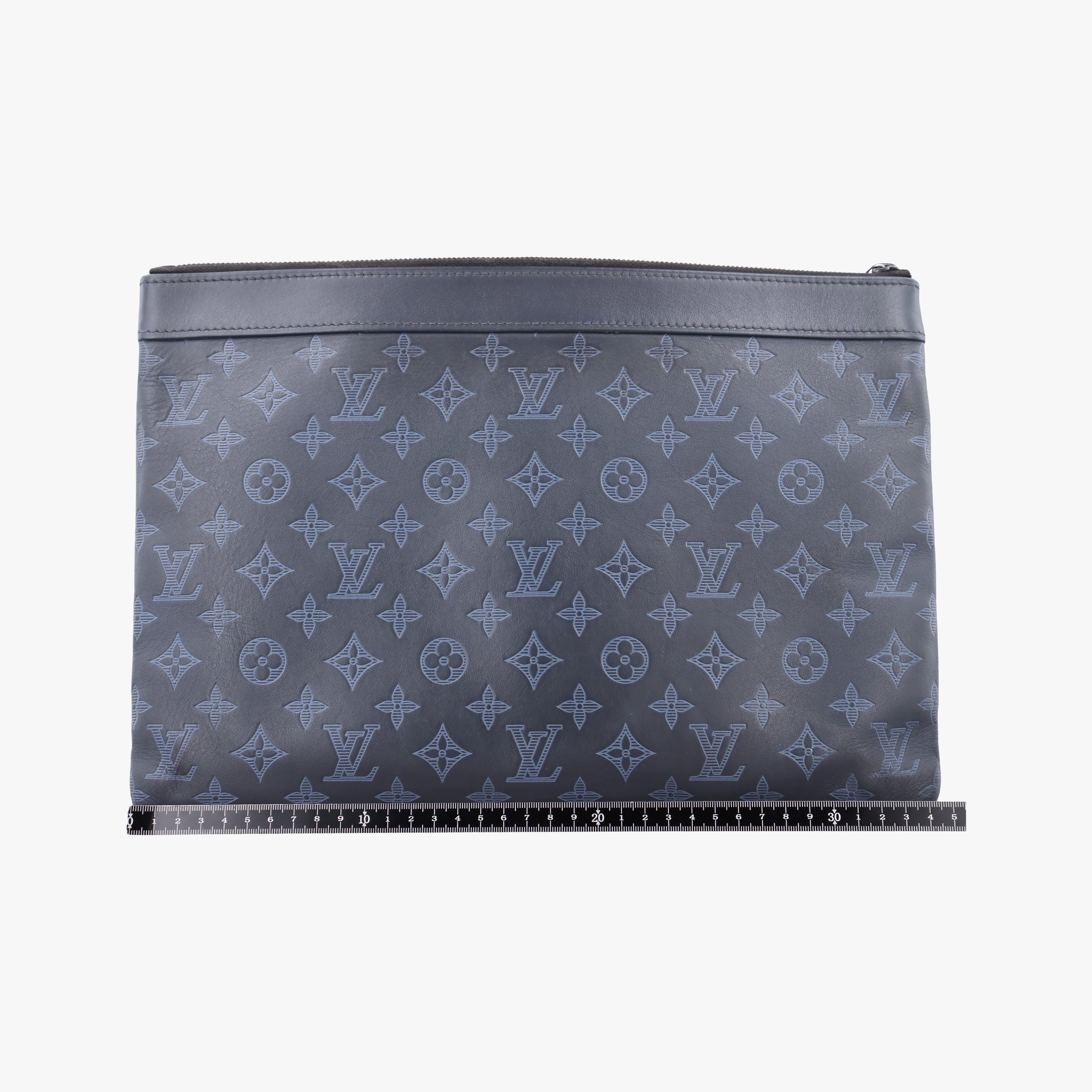 Vintage Louis Vuitton Discovery Pochette Gray Blue × Sky Blue Monogram Shadow M80425 clutchbag | stylenewstar