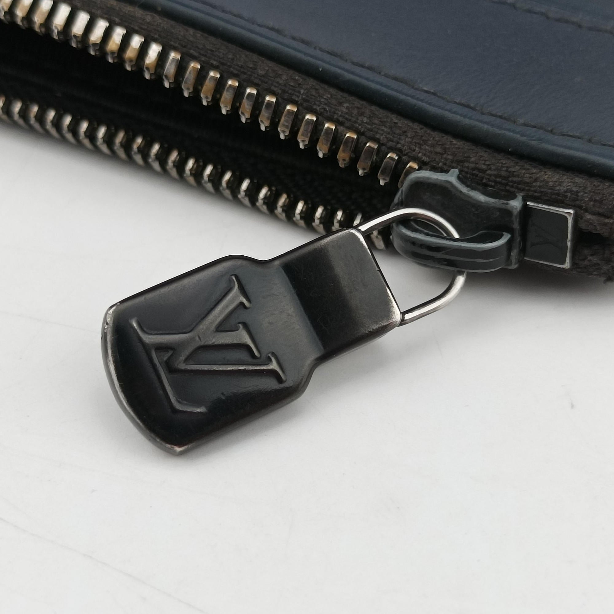 Vintage Louis Vuitton Discovery Pochette Gray Blue × Sky Blue Monogram Shadow M80425 clutchbag | stylenewstar