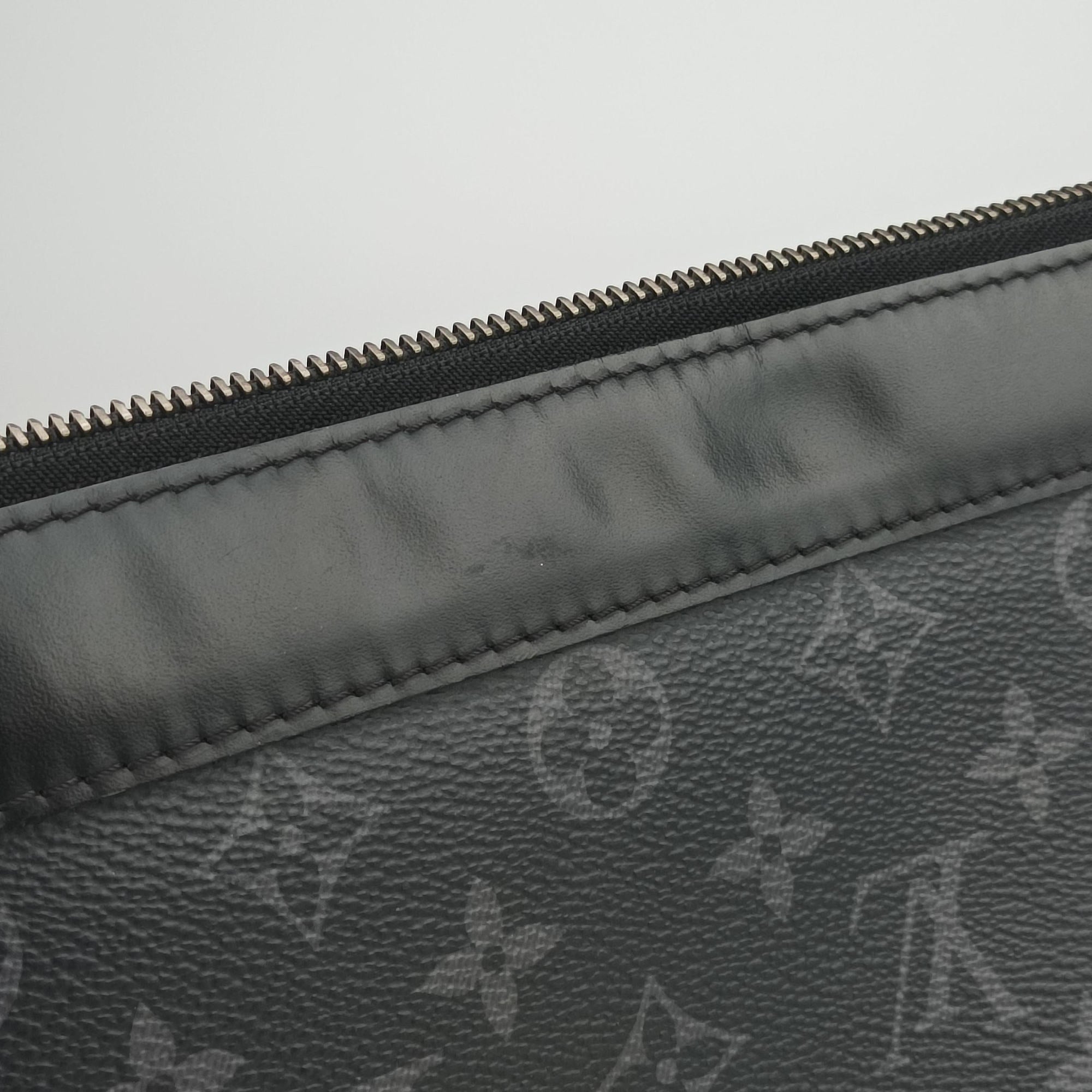Secondhand Louis Vuitton Pochette Voyage MM Pacific Blue Monogram Eclipse PVC Coated Canvas M61692 clutchbag | stylenewstar