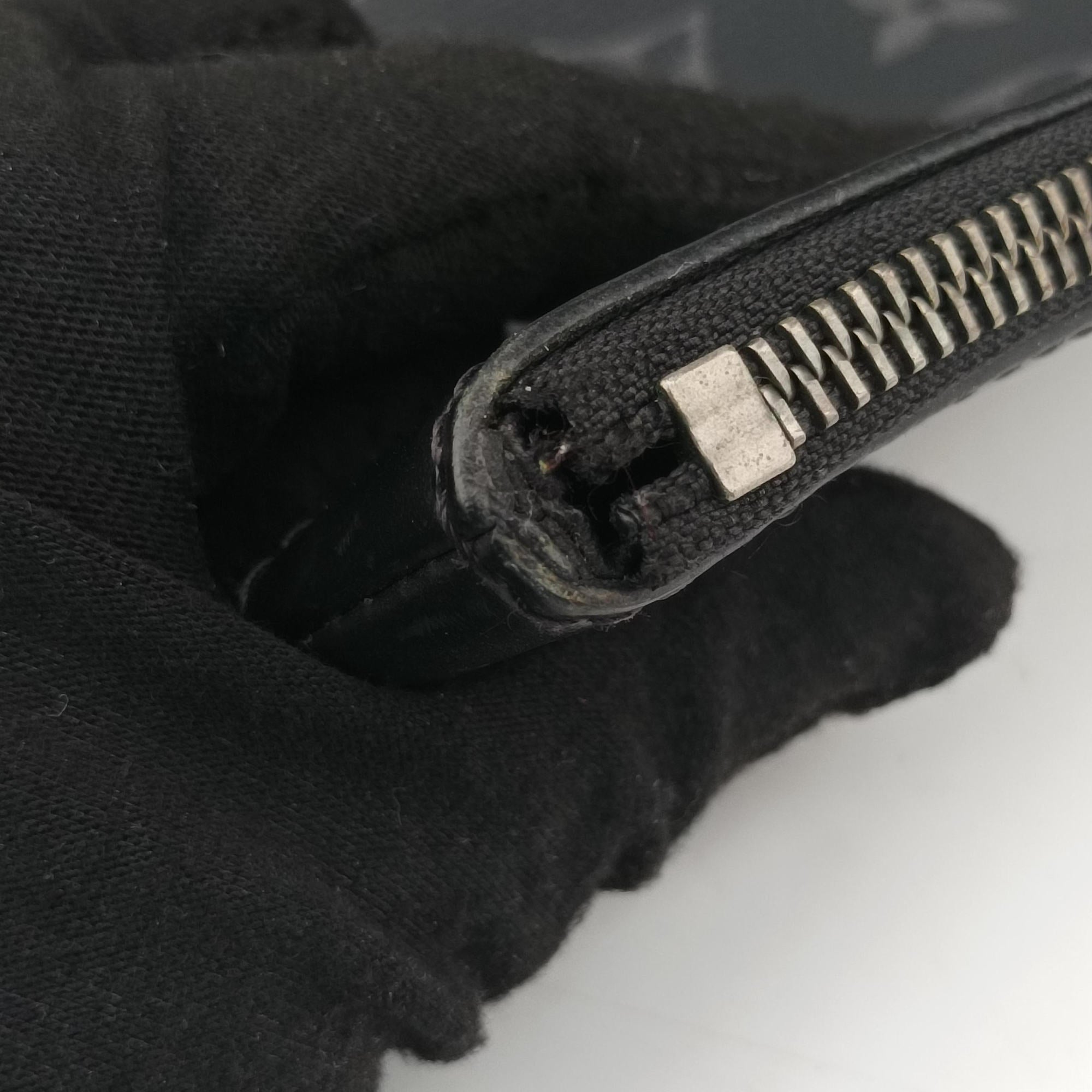 Secondhand Louis Vuitton Pochette Voyage MM Pacific Blue Monogram Eclipse PVC Coated Canvas M61692 clutchbag | stylenewstar