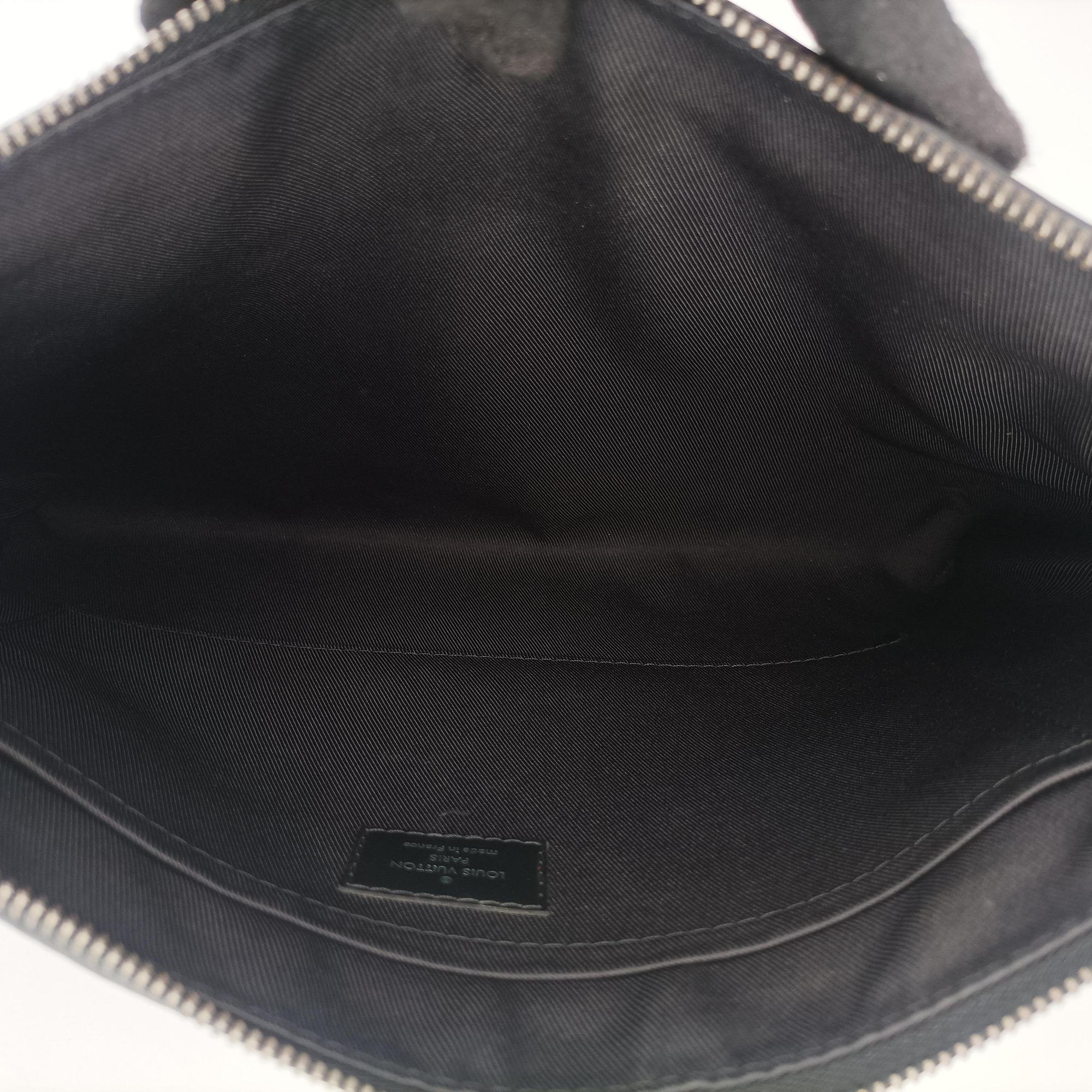 Secondhand Louis Vuitton Pochette Voyage MM Pacific Blue Monogram Eclipse PVC Coated Canvas M61692 clutchbag | stylenewstar