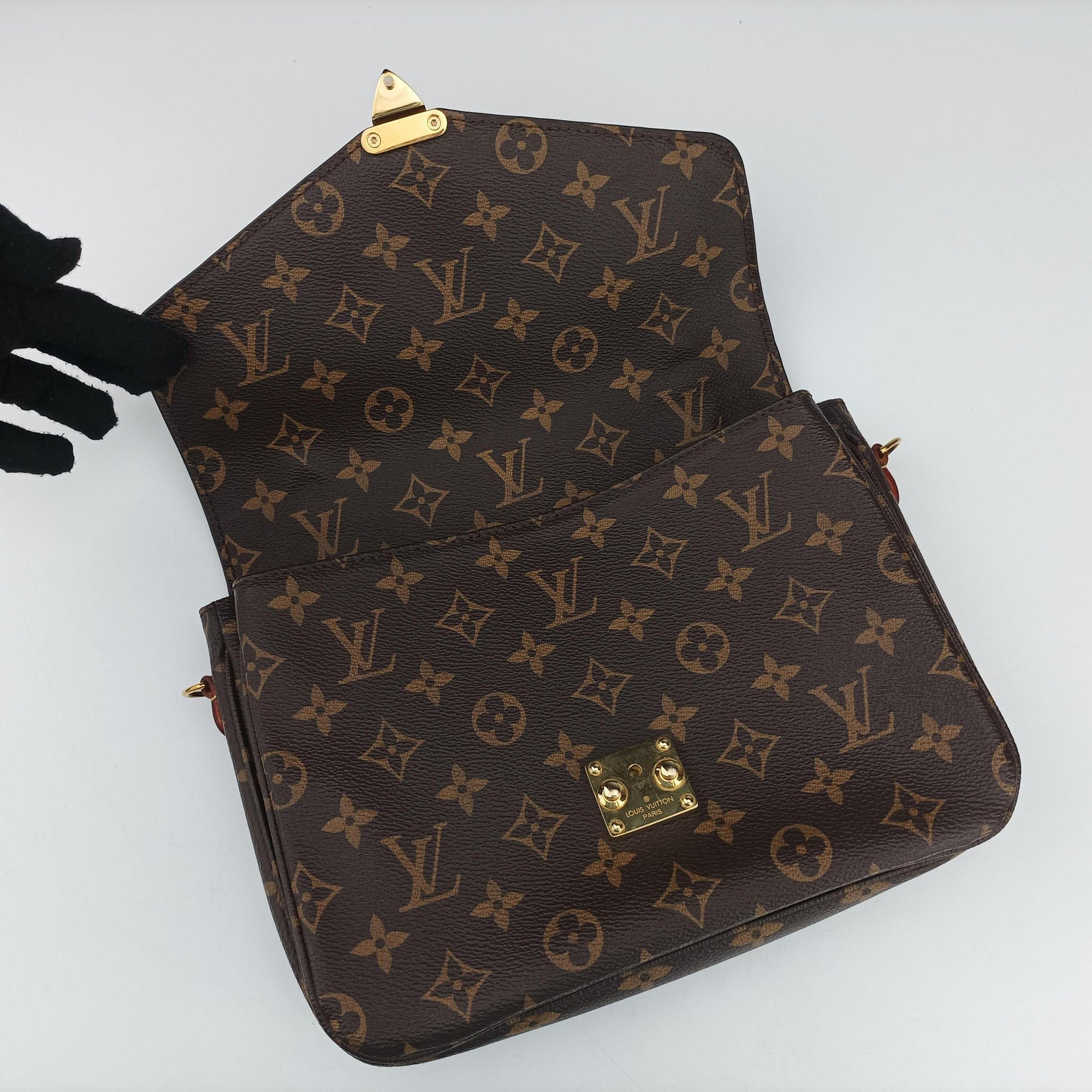 Pre-owned Louis Vuitton Pochette Metis MM Brown Monogram Canvas M44875 shoulderbag | stylenewstar