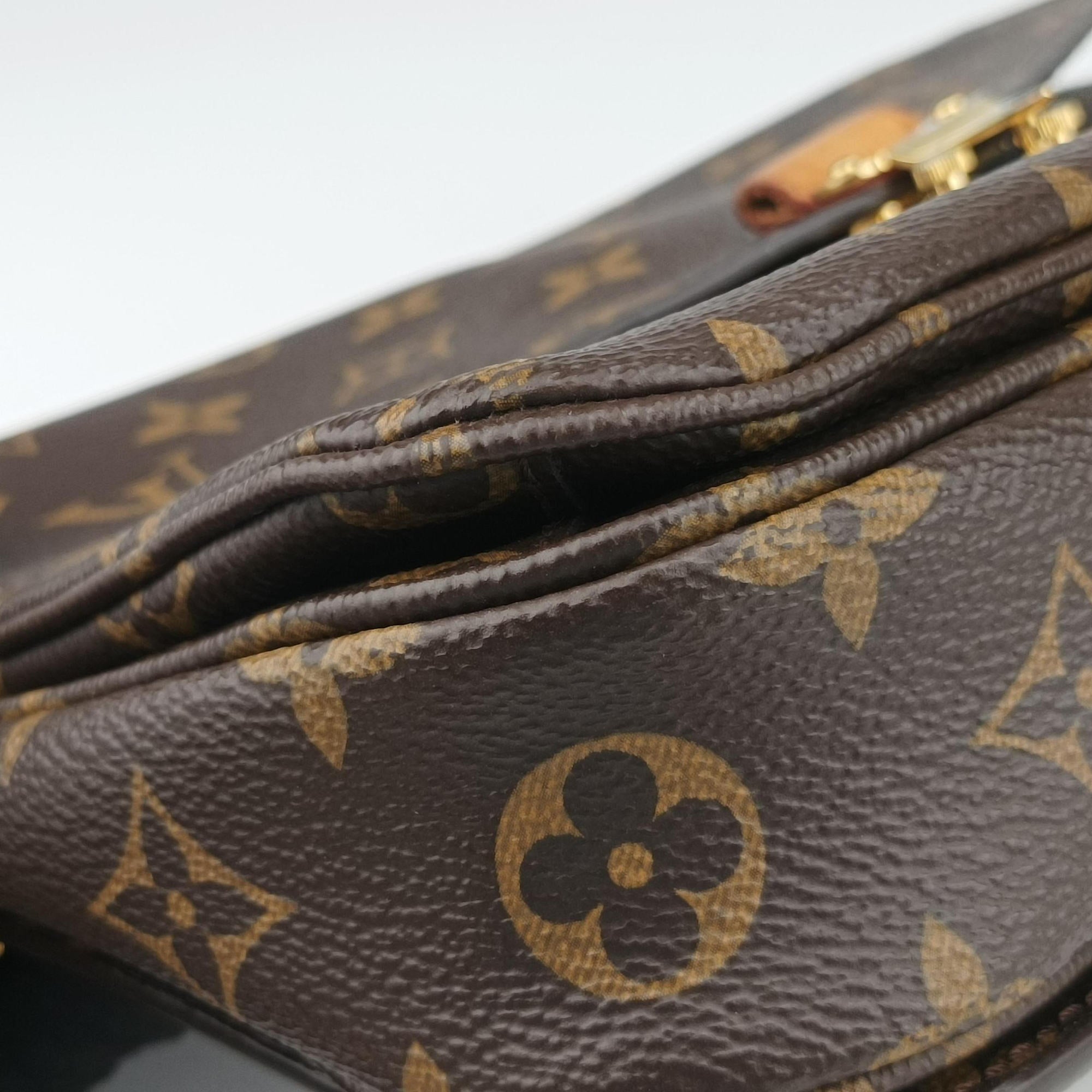 Pre-owned Louis Vuitton Pochette Metis MM Brown Monogram Canvas M44875 shoulderbag | stylenewstar