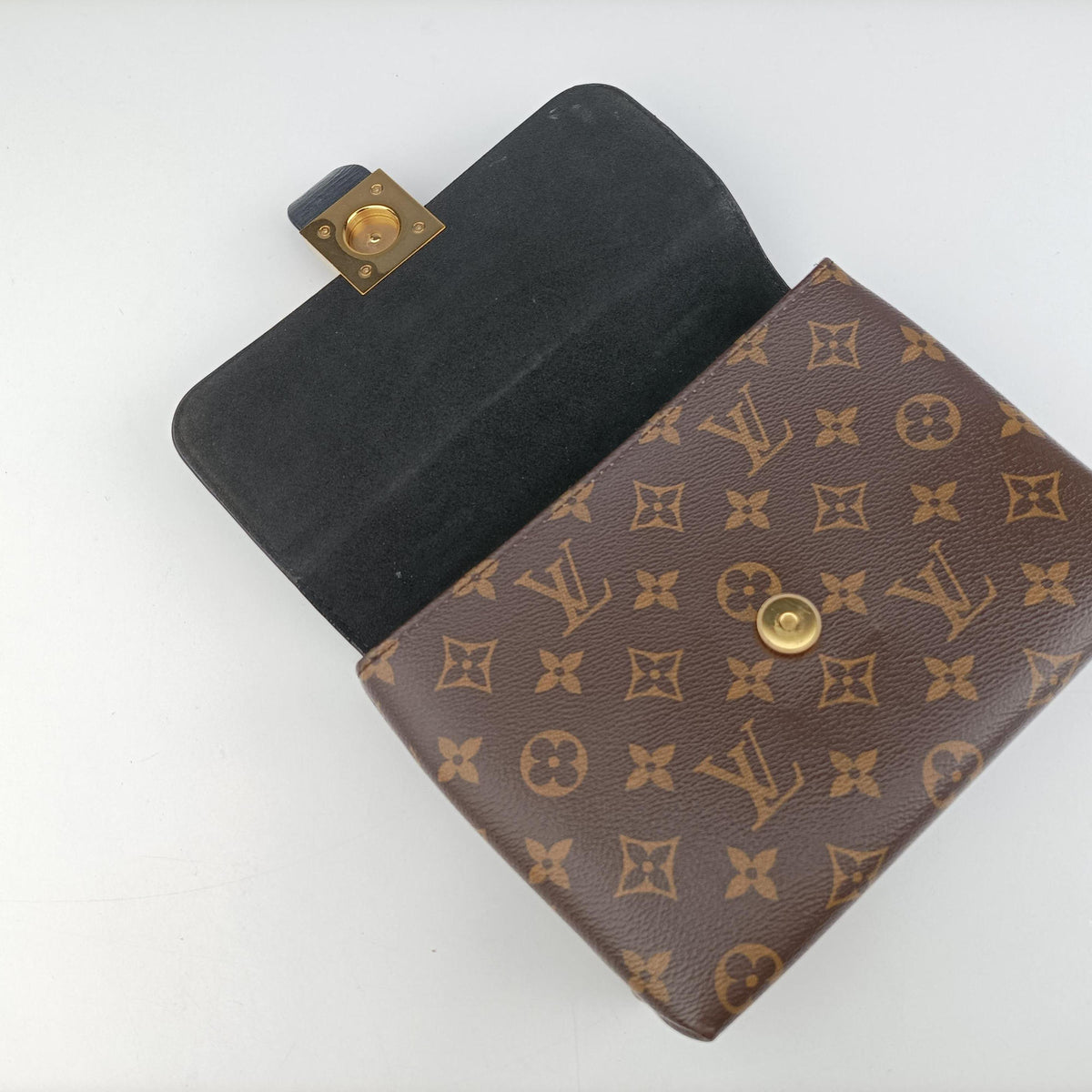 Secondhand Louis Vuitton Rocky BB Brown×black Monogram canvas×calf leather M44797 handbag | stylenewstar