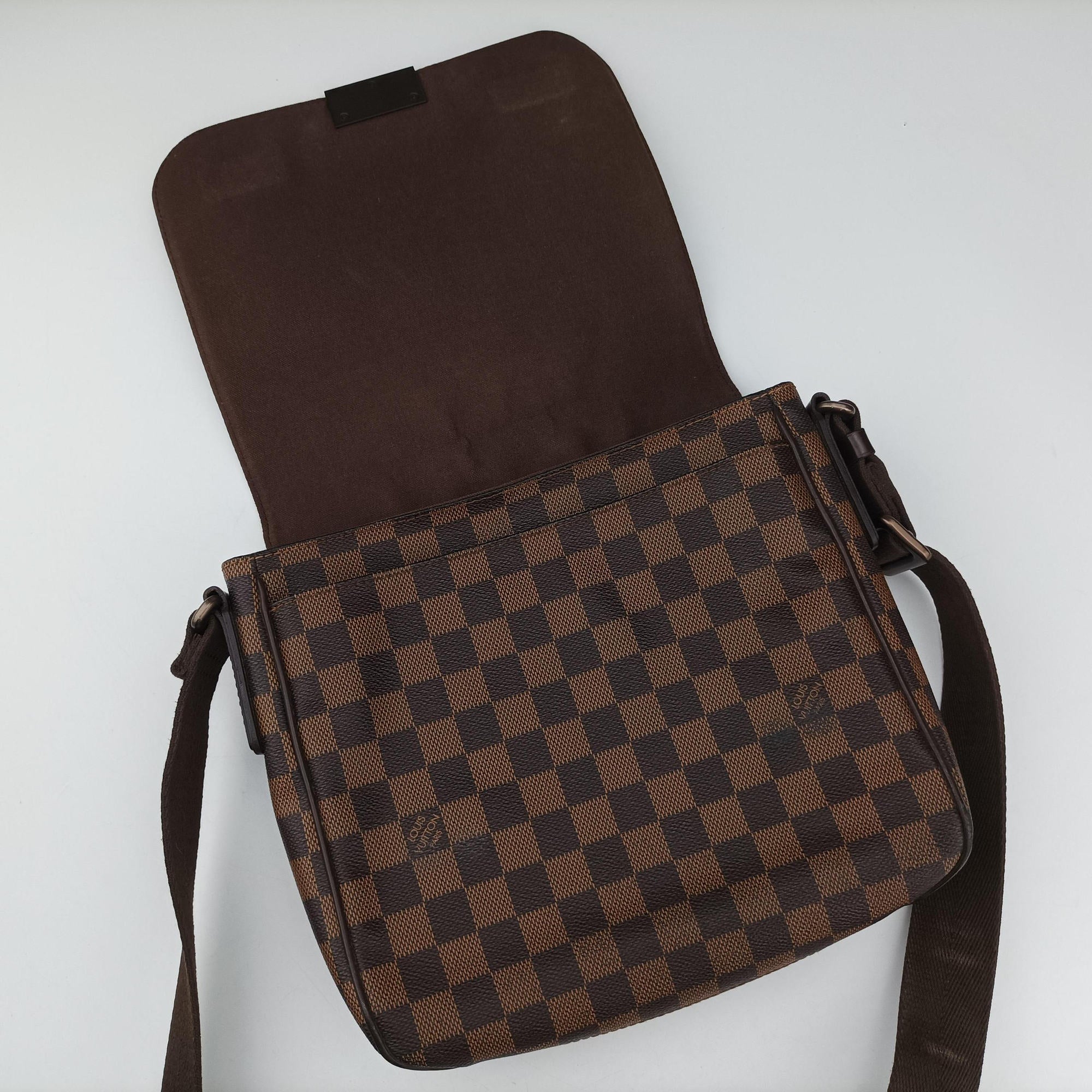 Pre-owned Louis Vuitton DISTRICT PM EBENE Damier Canvas N41213 shoulderbag | stylenewstar