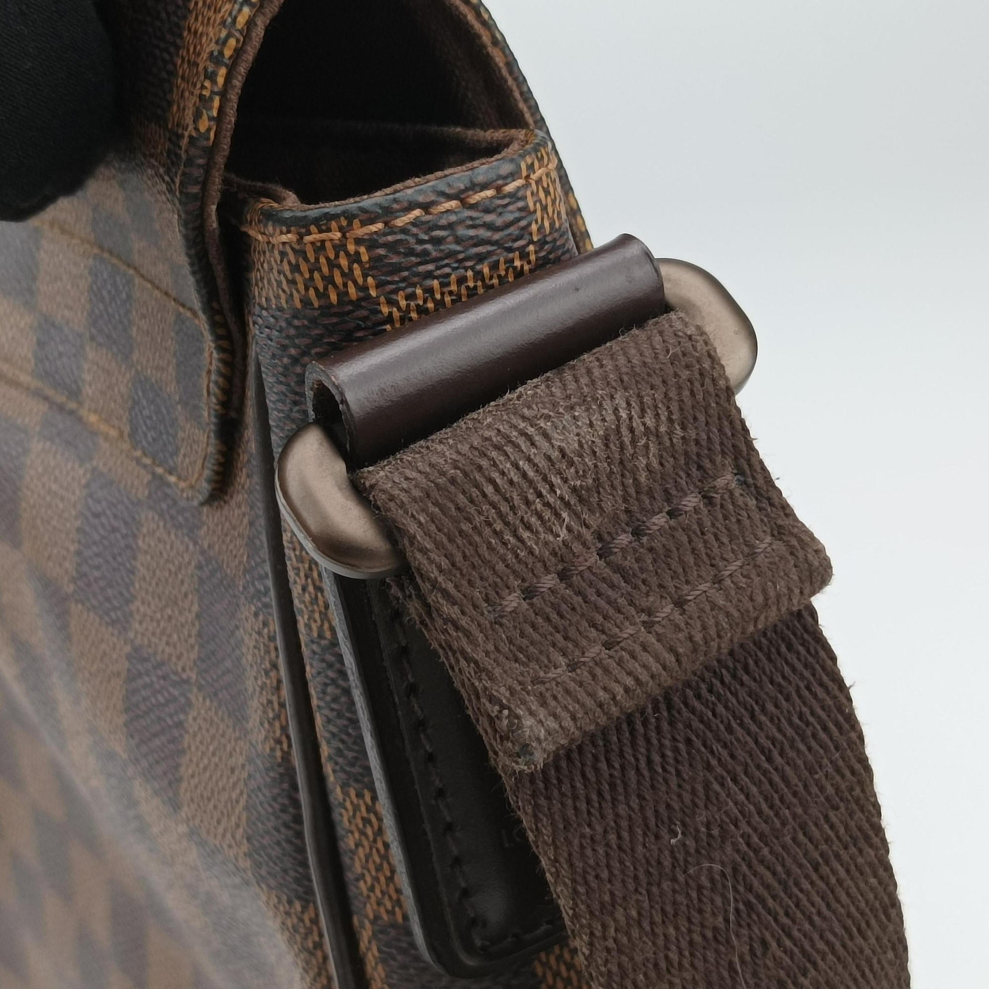 Pre-owned Louis Vuitton DISTRICT PM EBENE Damier Canvas N41213 shoulderbag | stylenewstar
