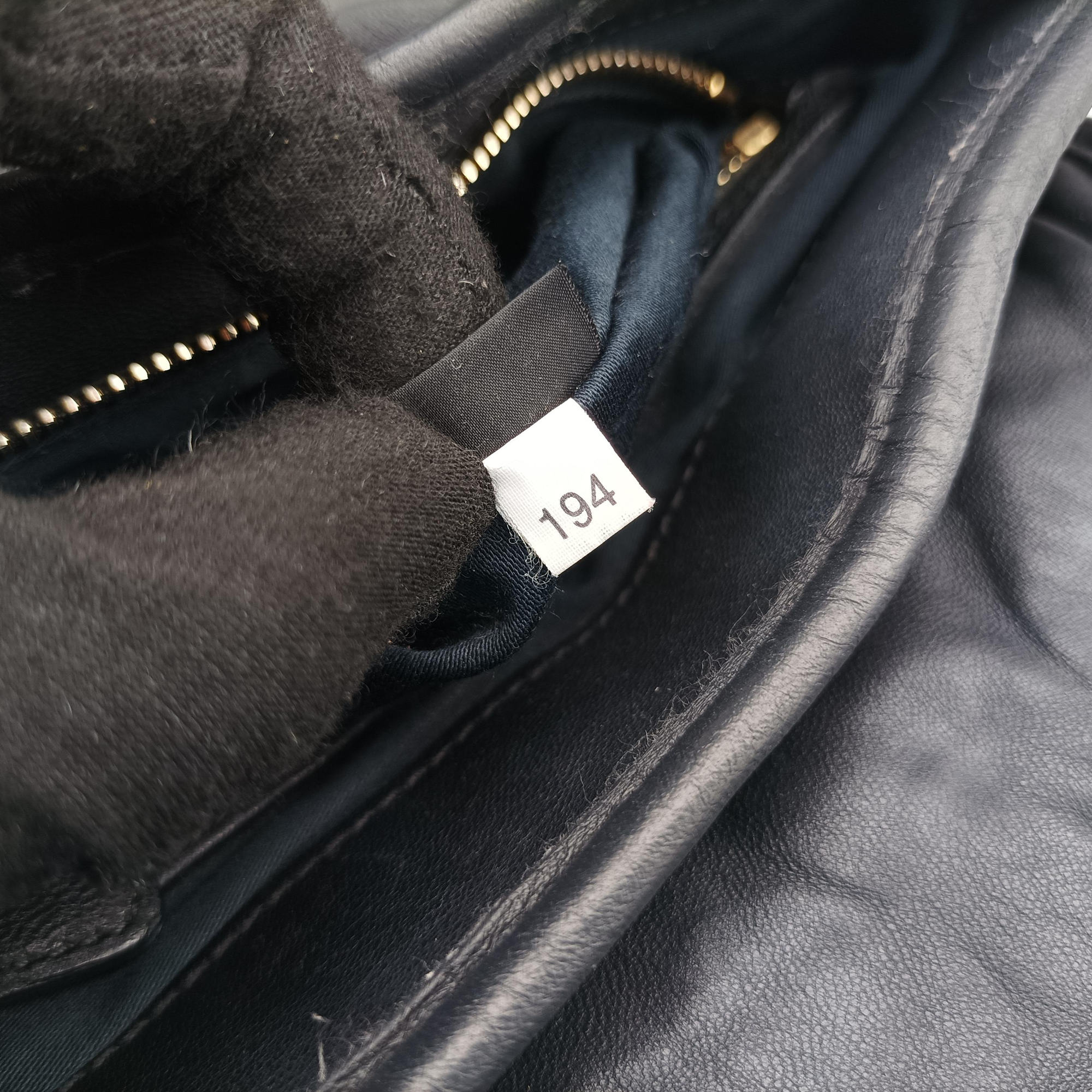Pre-owned Miu Miu Coffer Matelasse Black Leather  shoulderbag | stylenewstar