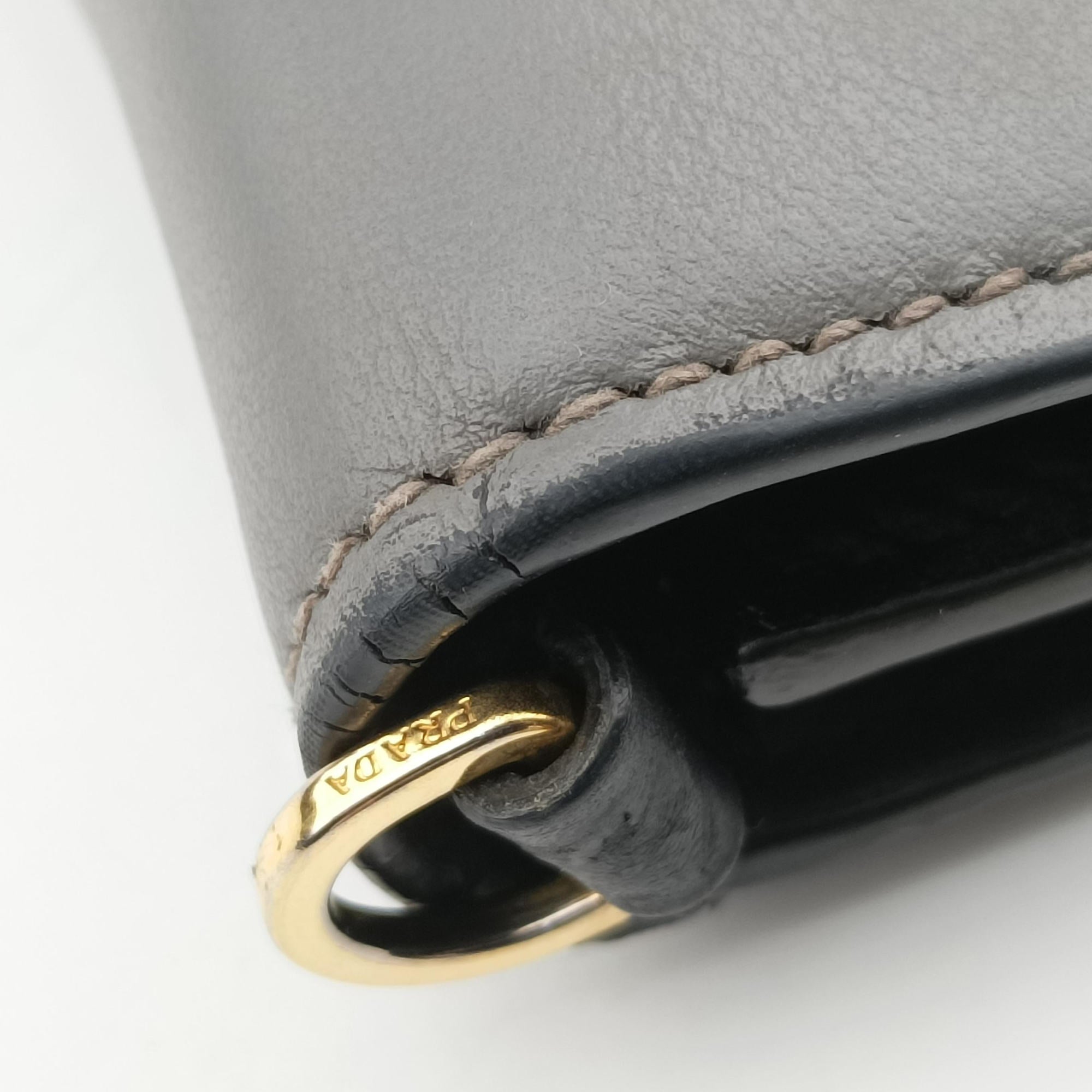 Pre-owned Prada Plex Ribbon black×green×grey Leather 1BD067 shoulderbag | stylenewstar