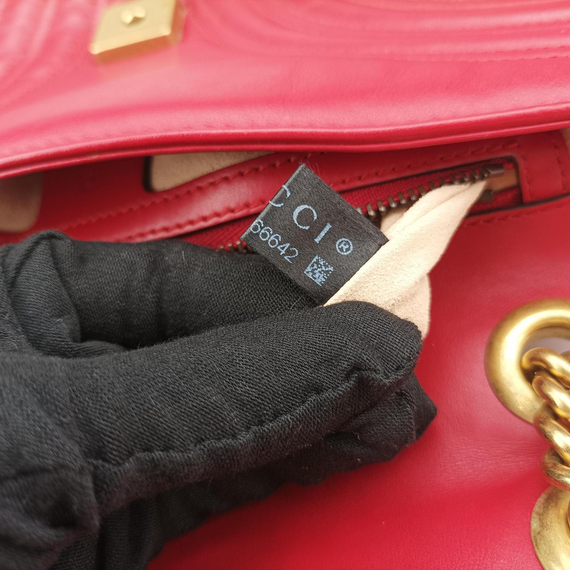 Secondhand Gucci GG Marmont Red Leather 443497 shoulderbag | stylenewstar