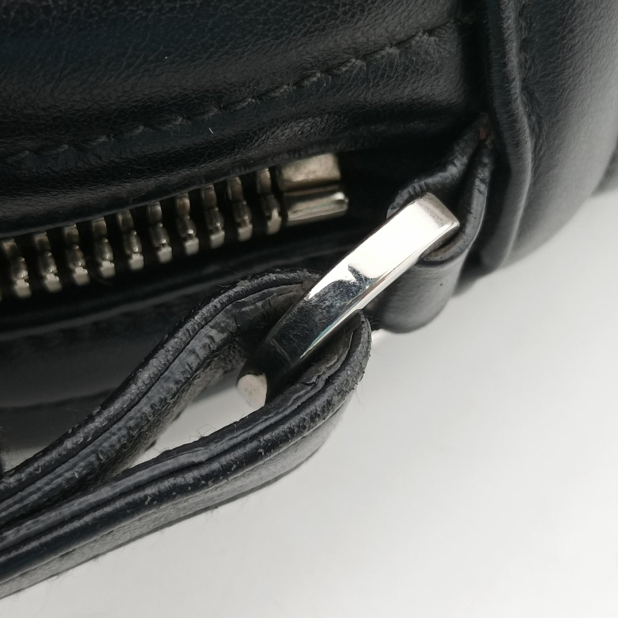 Pre-owned Prada Diagramme Black Leather 1BH083 shoulderbag | stylenewstar