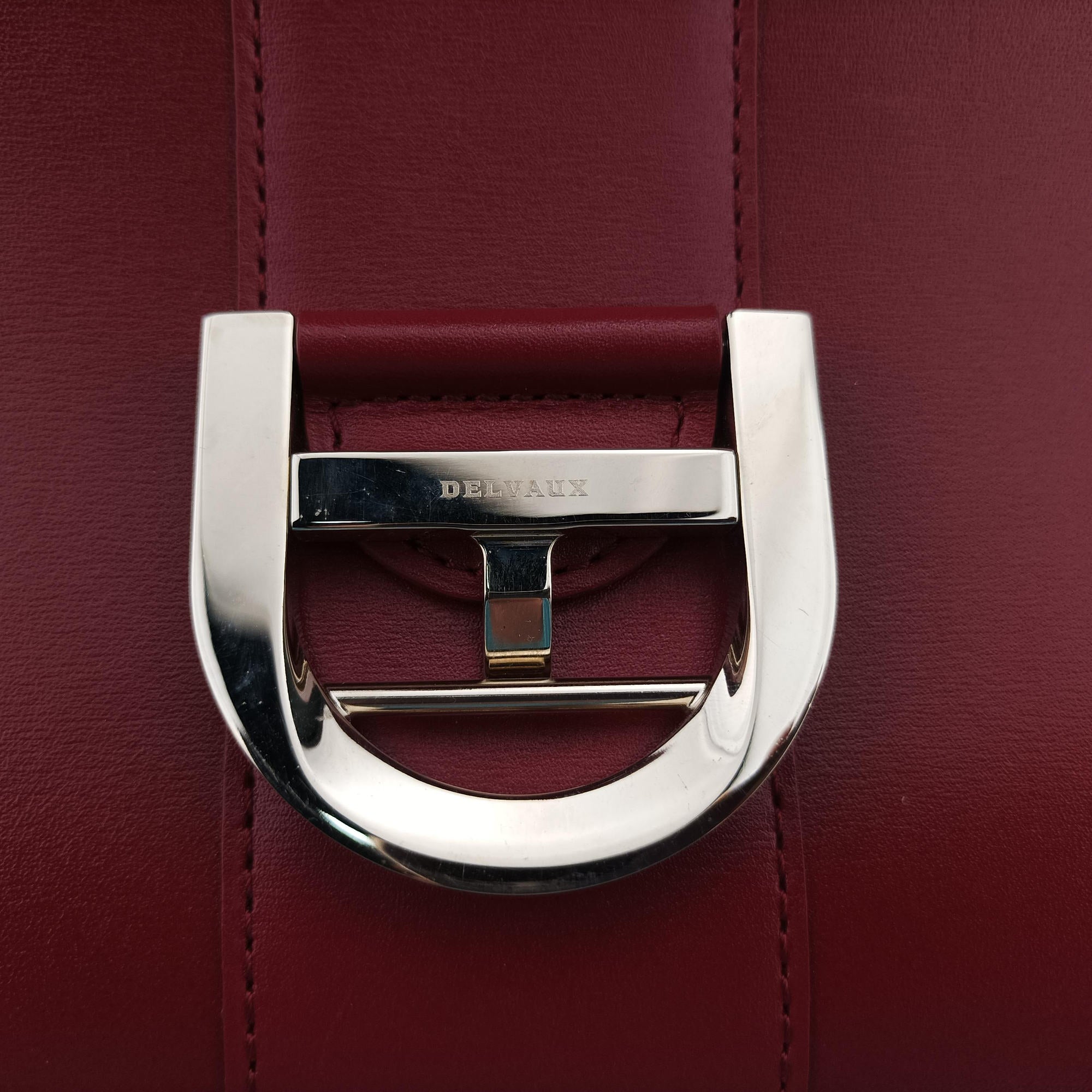Vintage Delvaux Brillon MM Bordeaux leather  shoulderbag | stylenewstar