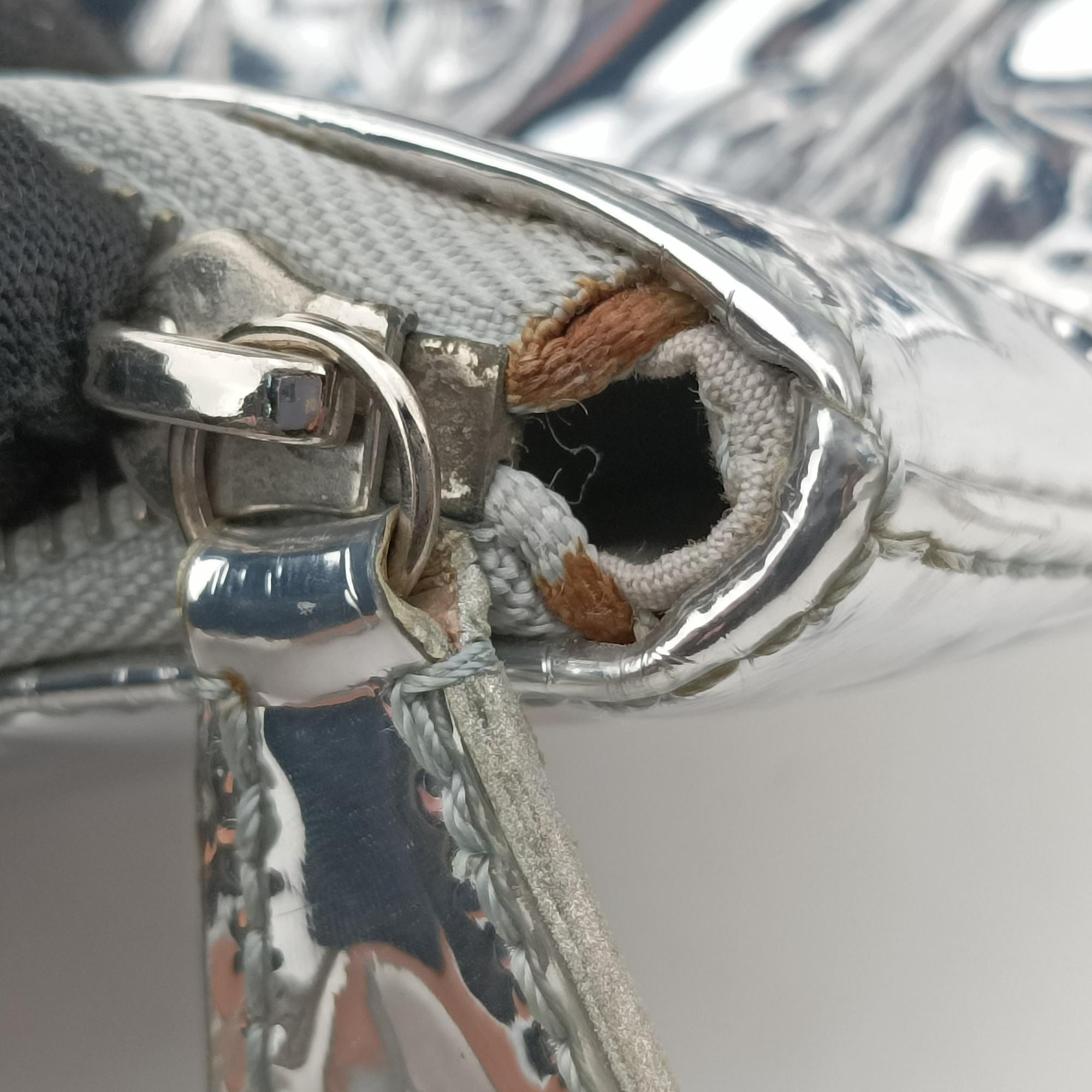 Pre-owned Louis Vuitton Bellevue PM Silver Monogram Miroir M95759 handbag | stylenewstar