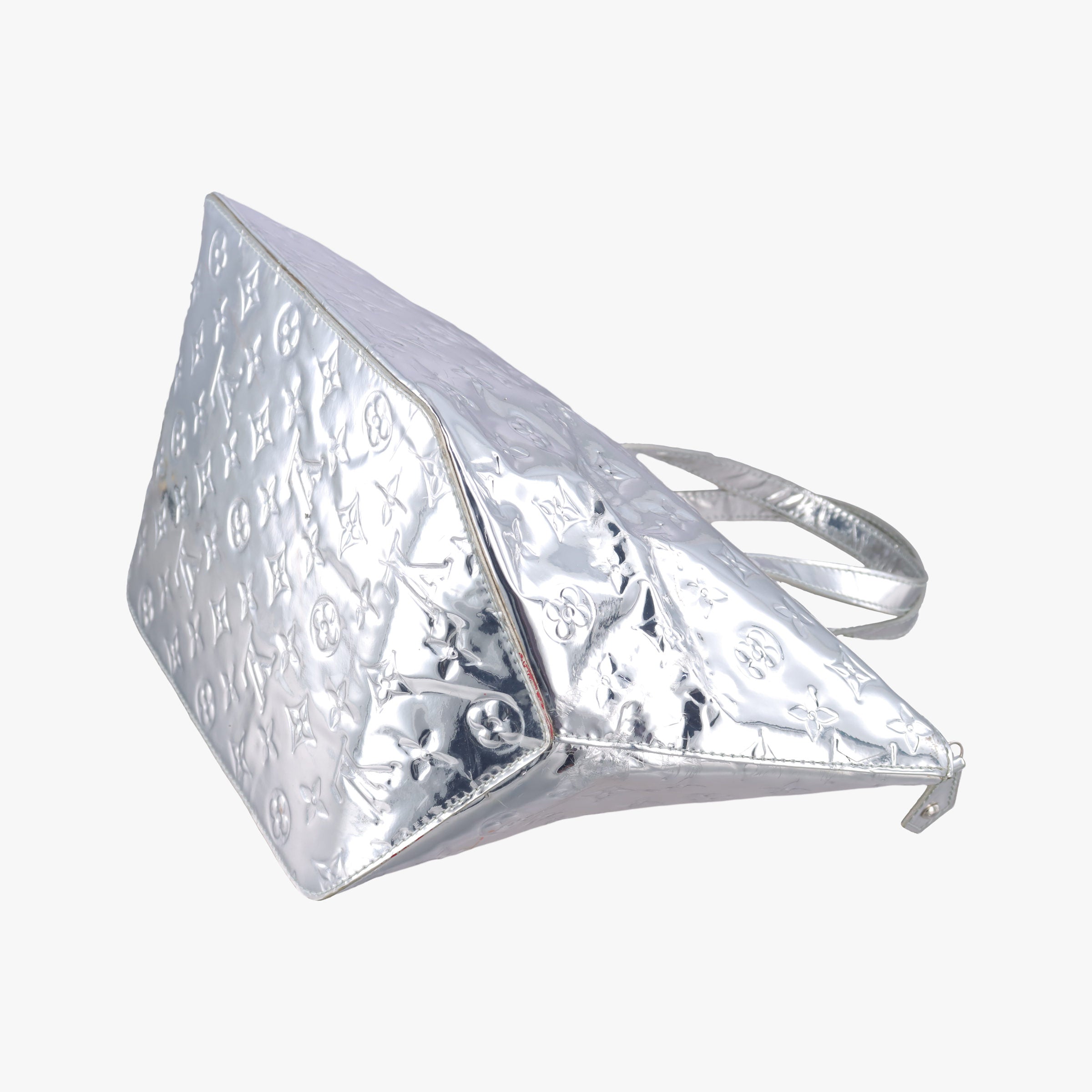 Pre-owned Louis Vuitton Bellevue PM Silver Monogram Miroir M95759 handbag | stylenewstar