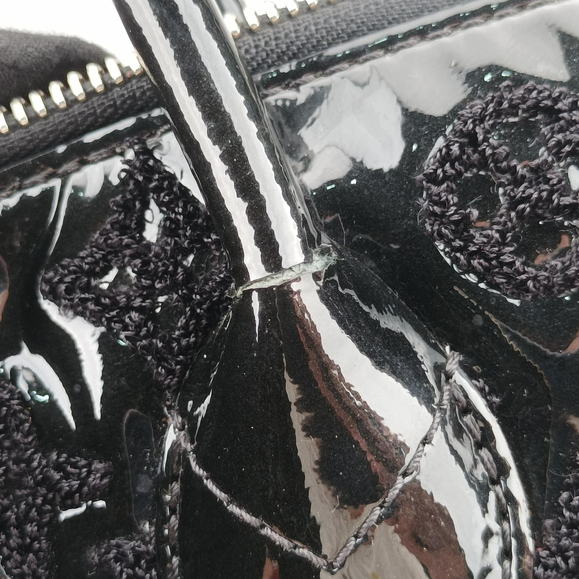 Secondhand Louis Vuitton Lockit Noir Vernis×Embroidery M40602 handbag | stylenewstar