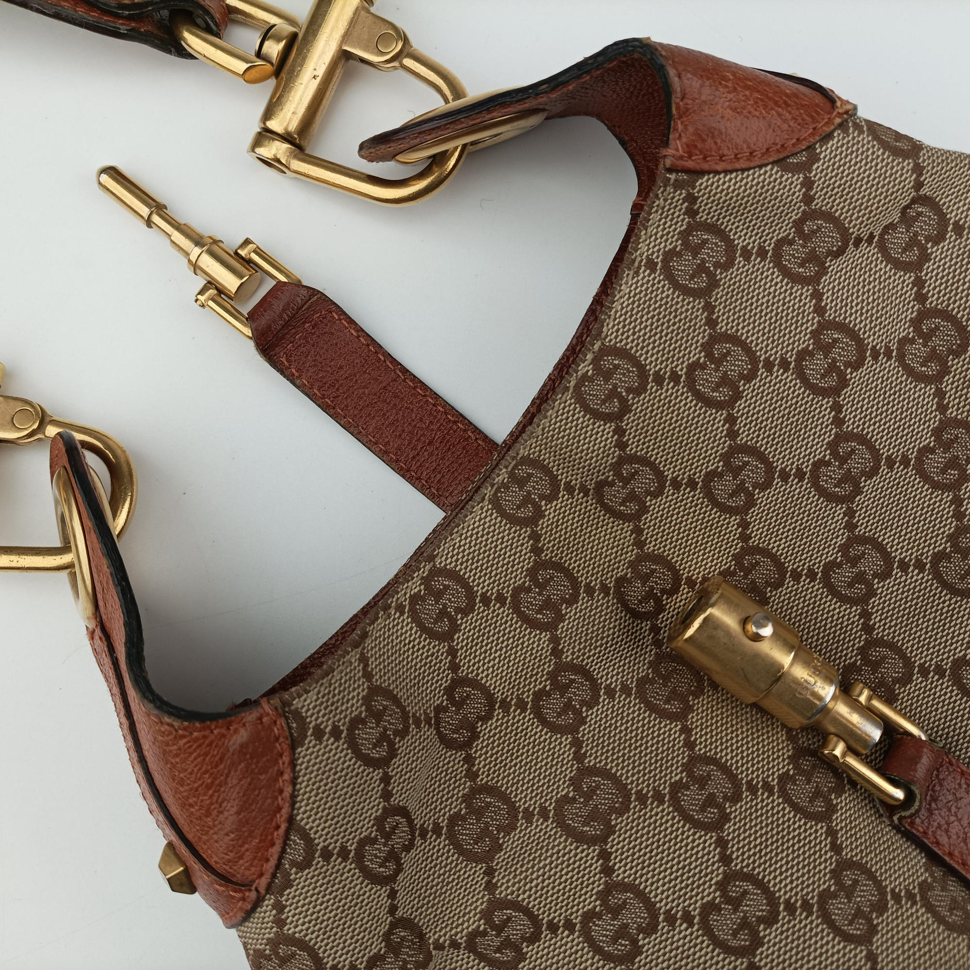 Pre-owned Gucci Piston Lock Jackie Hobo Beige x Brown canvas×leather 120885 shoulderbag | stylenewstar