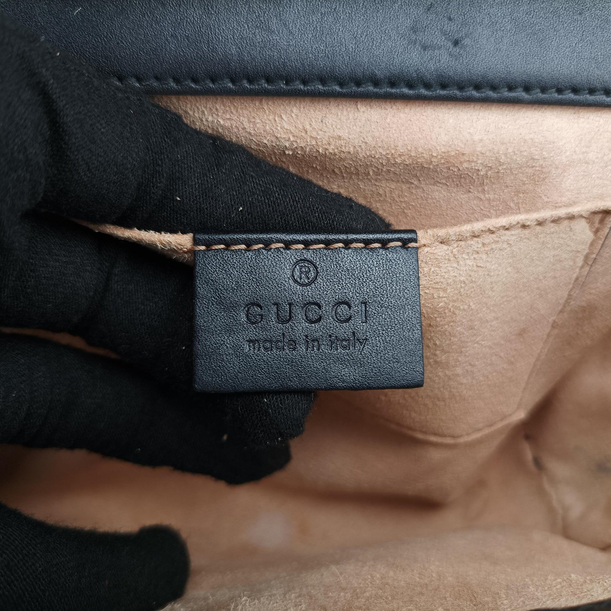 Pre-owned Gucci Padlock Black Leather 409487 shoulderbag | stylenewstar
