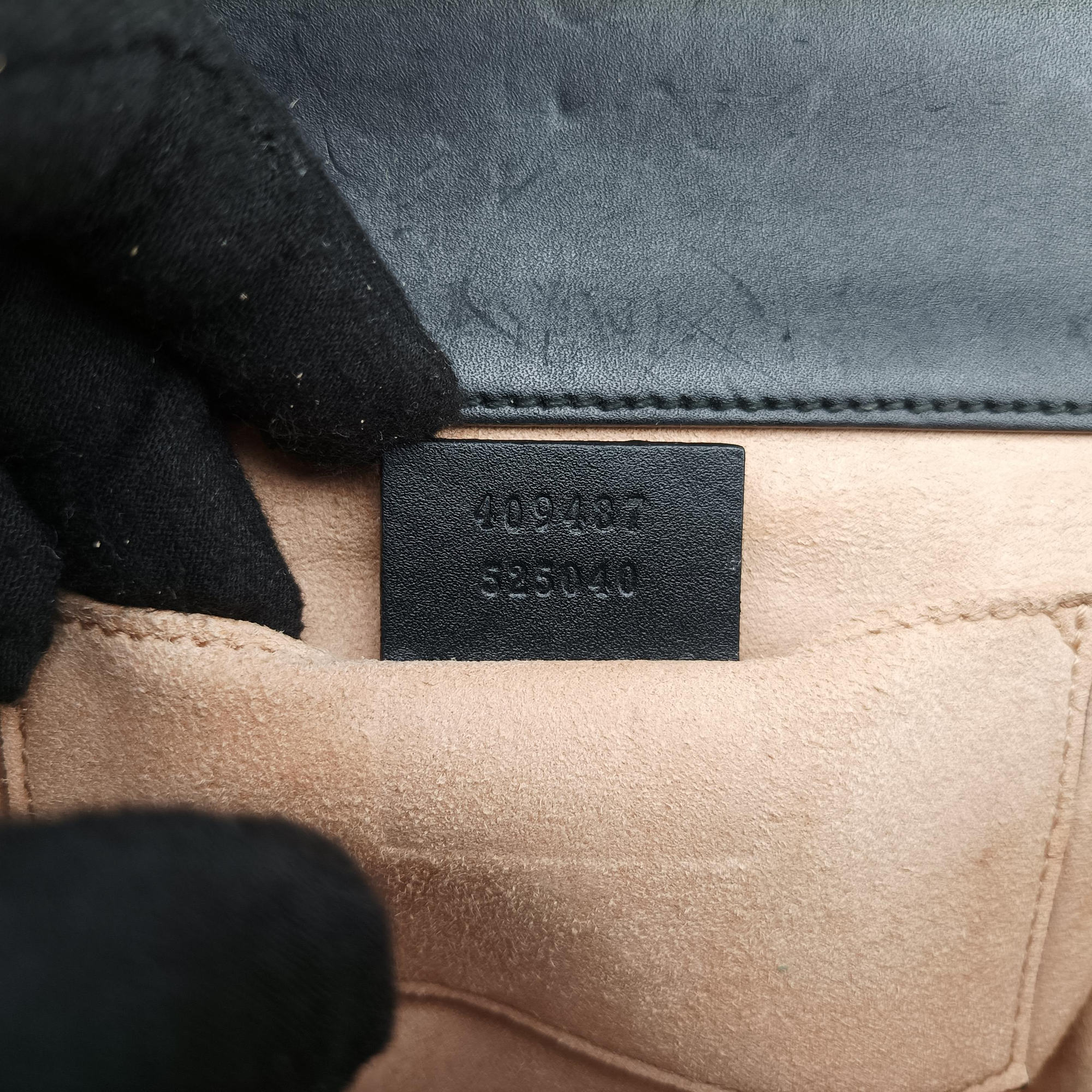 Pre-owned Gucci Padlock Black Leather 409487 shoulderbag | stylenewstar