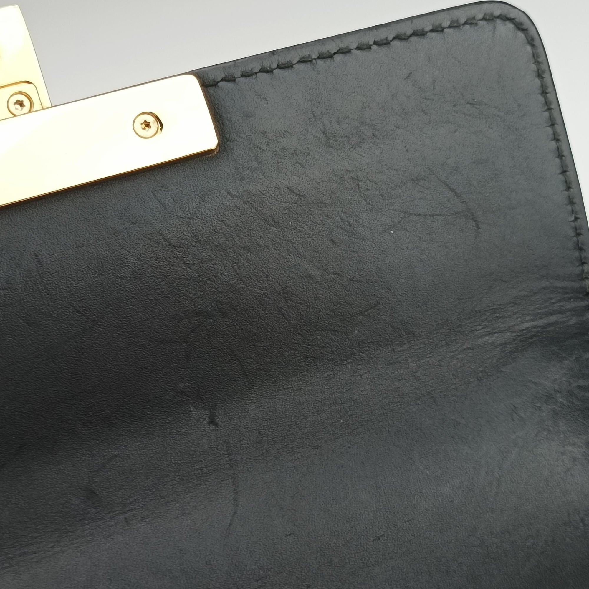 Pre-owned Gucci Padlock Black Leather 409487 shoulderbag | stylenewstar