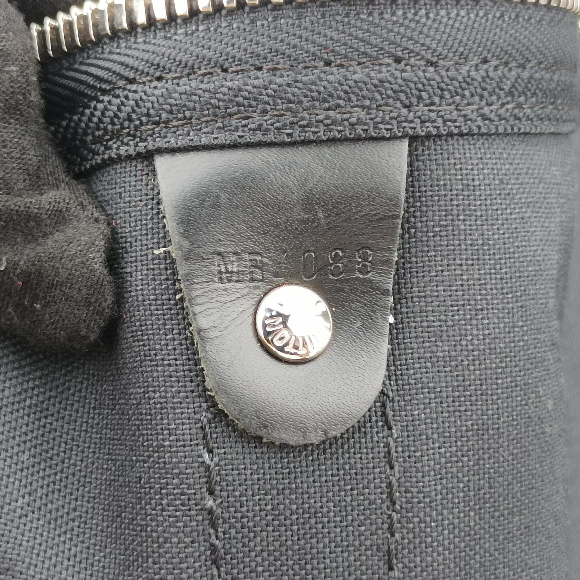 Secondhand Louis Vuitton Keepall Bandouliere 45 Noir Damier Graphite N41418 shoulderbag | stylenewstar