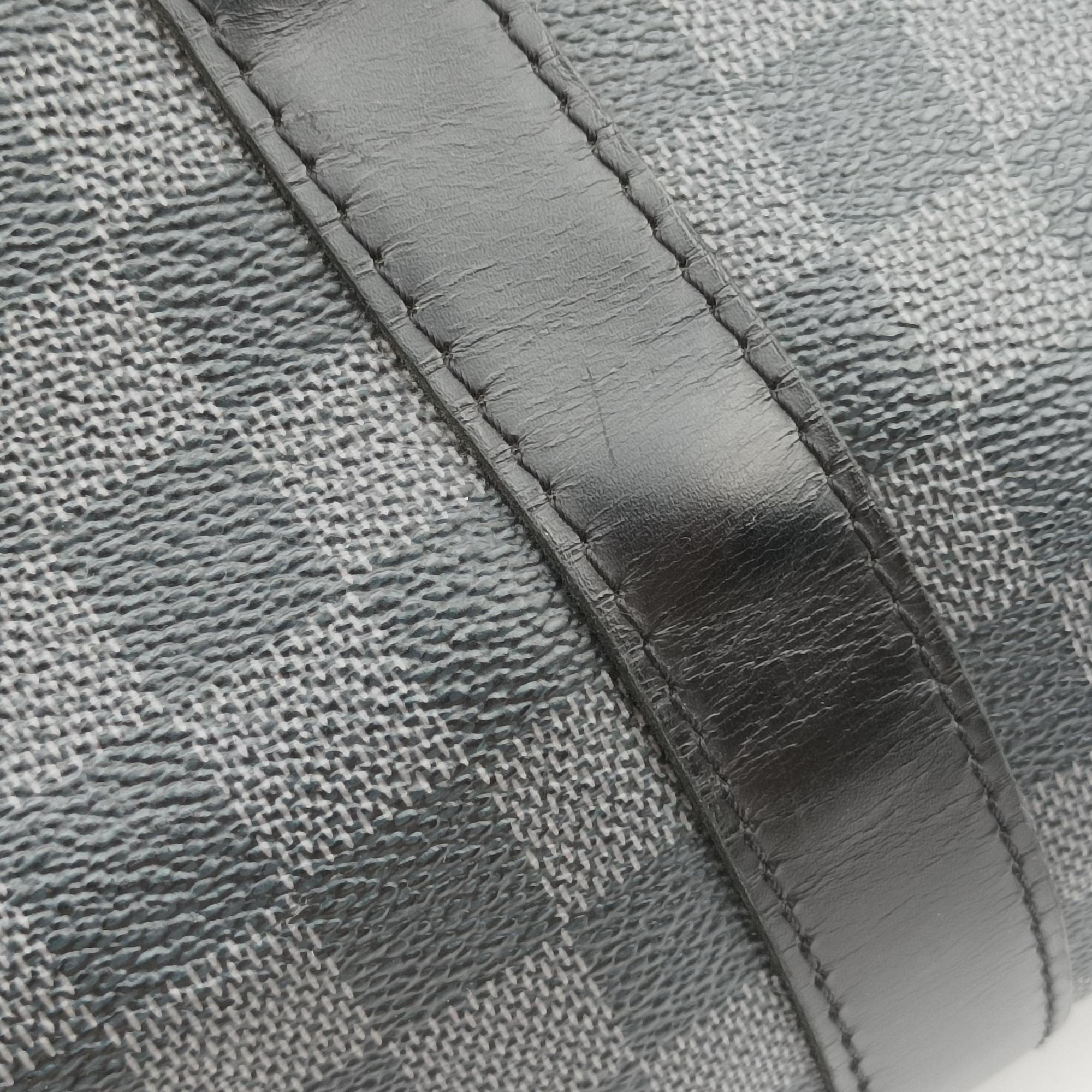 Secondhand Louis Vuitton Keepall Bandouliere 45 Noir Damier Graphite N41418 shoulderbag | stylenewstar
