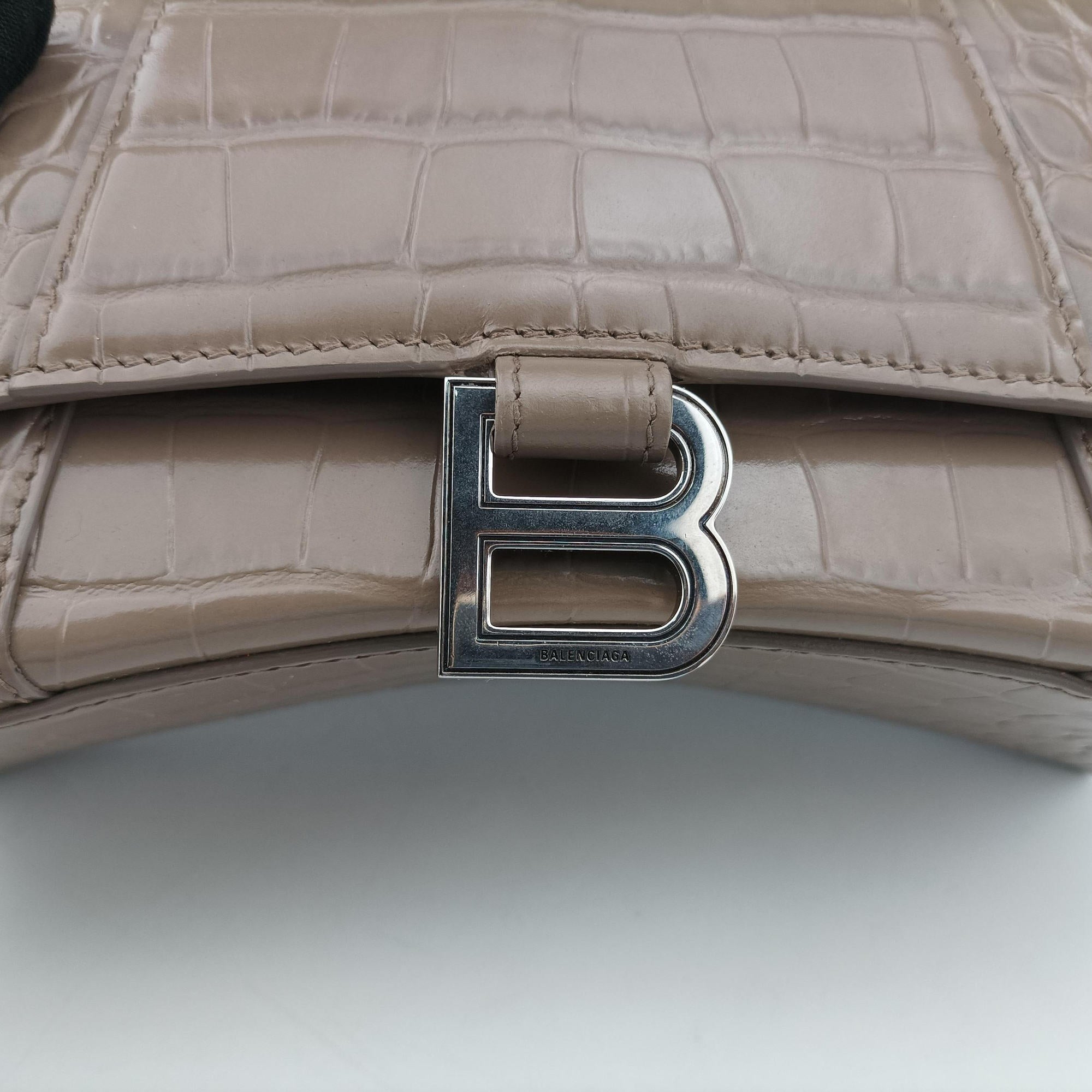 Pre-owned Balenciaga Hourglass Brown leather  shoulderbag | stylenewstar
