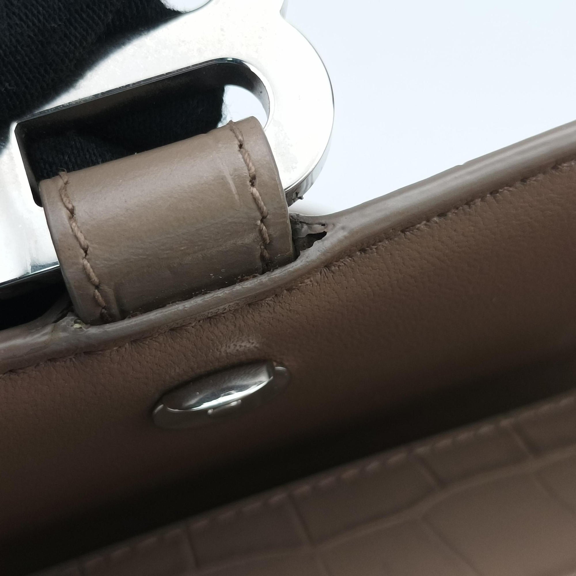 Pre-owned Balenciaga Hourglass Brown leather  shoulderbag | stylenewstar