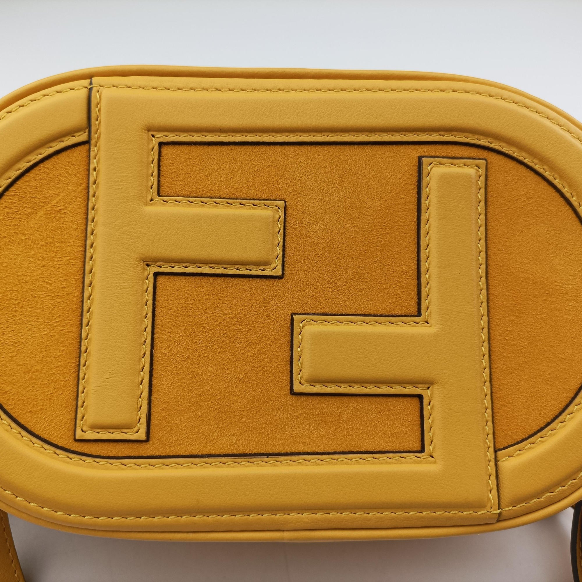 Pre-owned Fendi Aurock Camera Case Mini Yellow Suede × Leather 8BS058 shoulderbag | stylenewstar