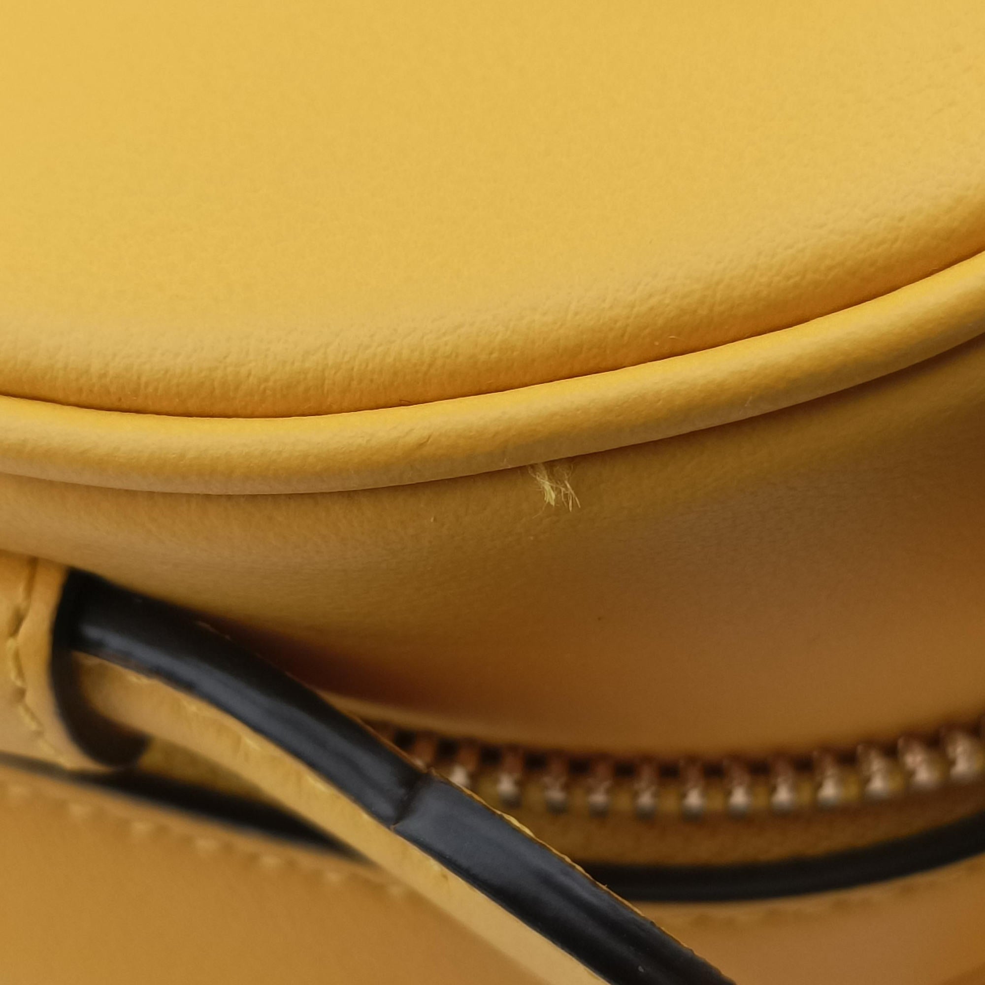 Pre-owned Fendi Aurock Camera Case Mini Yellow Suede × Leather 8BS058 shoulderbag | stylenewstar