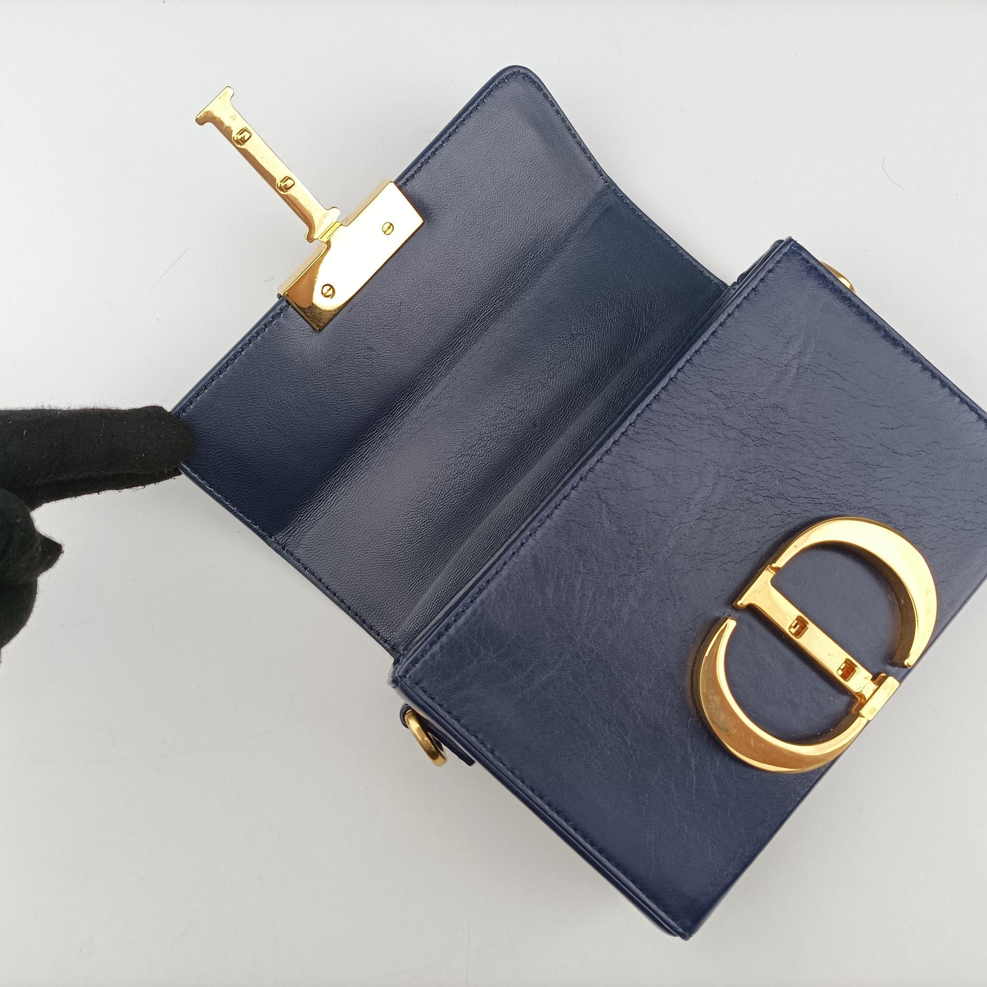 Pre-owned Christian Dior 30 MONTAIGNE Navy Leather  shoulderbag | stylenewstar
