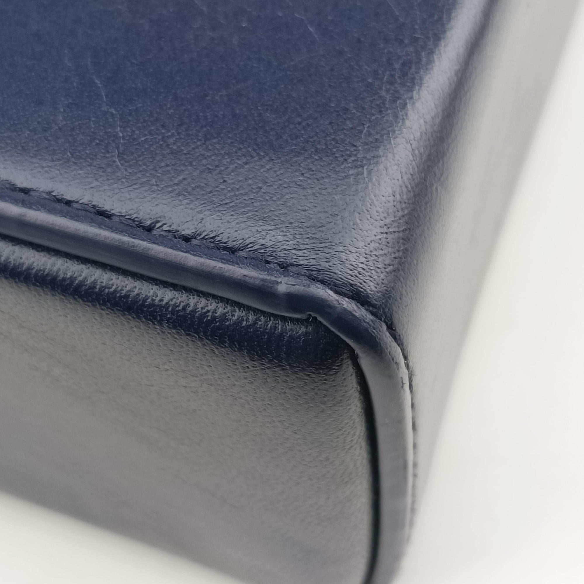 Pre-owned Christian Dior 30 MONTAIGNE Navy Leather  shoulderbag | stylenewstar