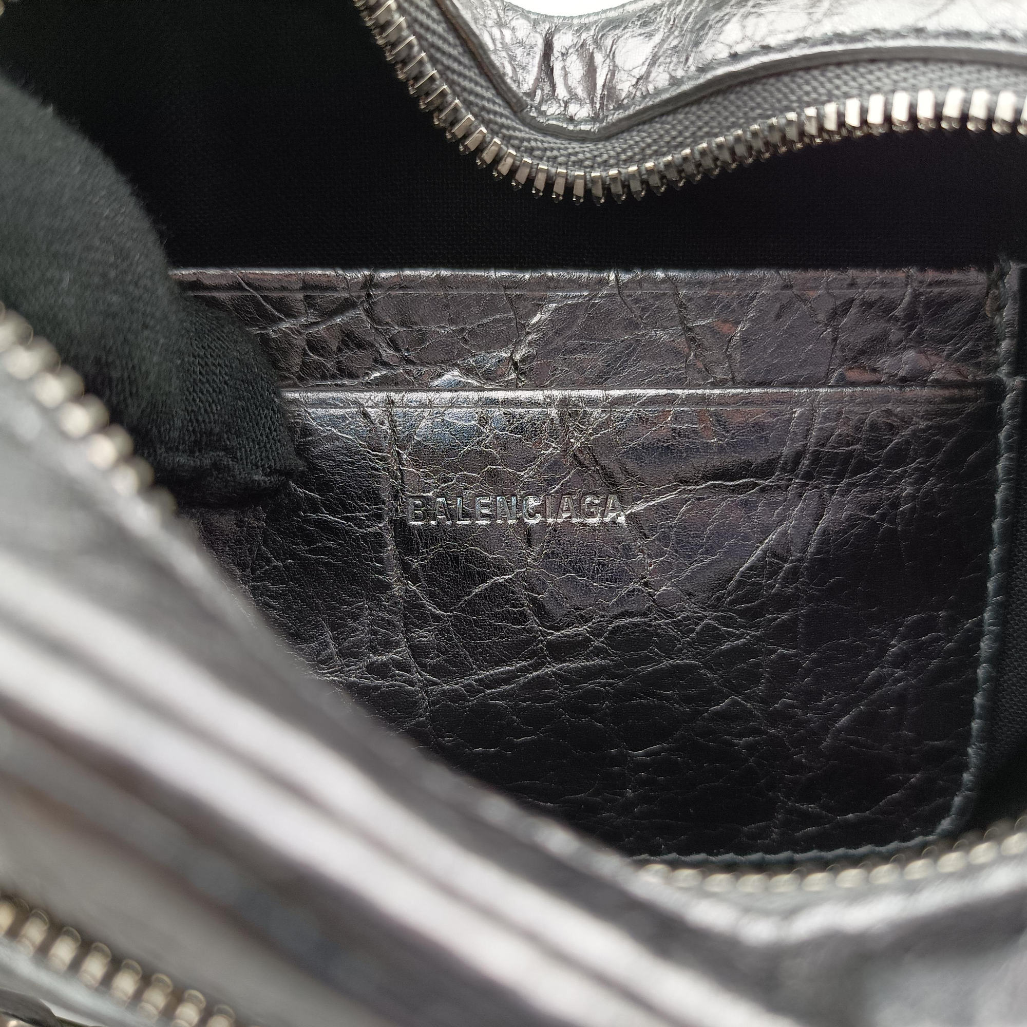 Pre-owned Balenciaga Heart mini Silver Lambskin  shoulderbag | stylenewstar