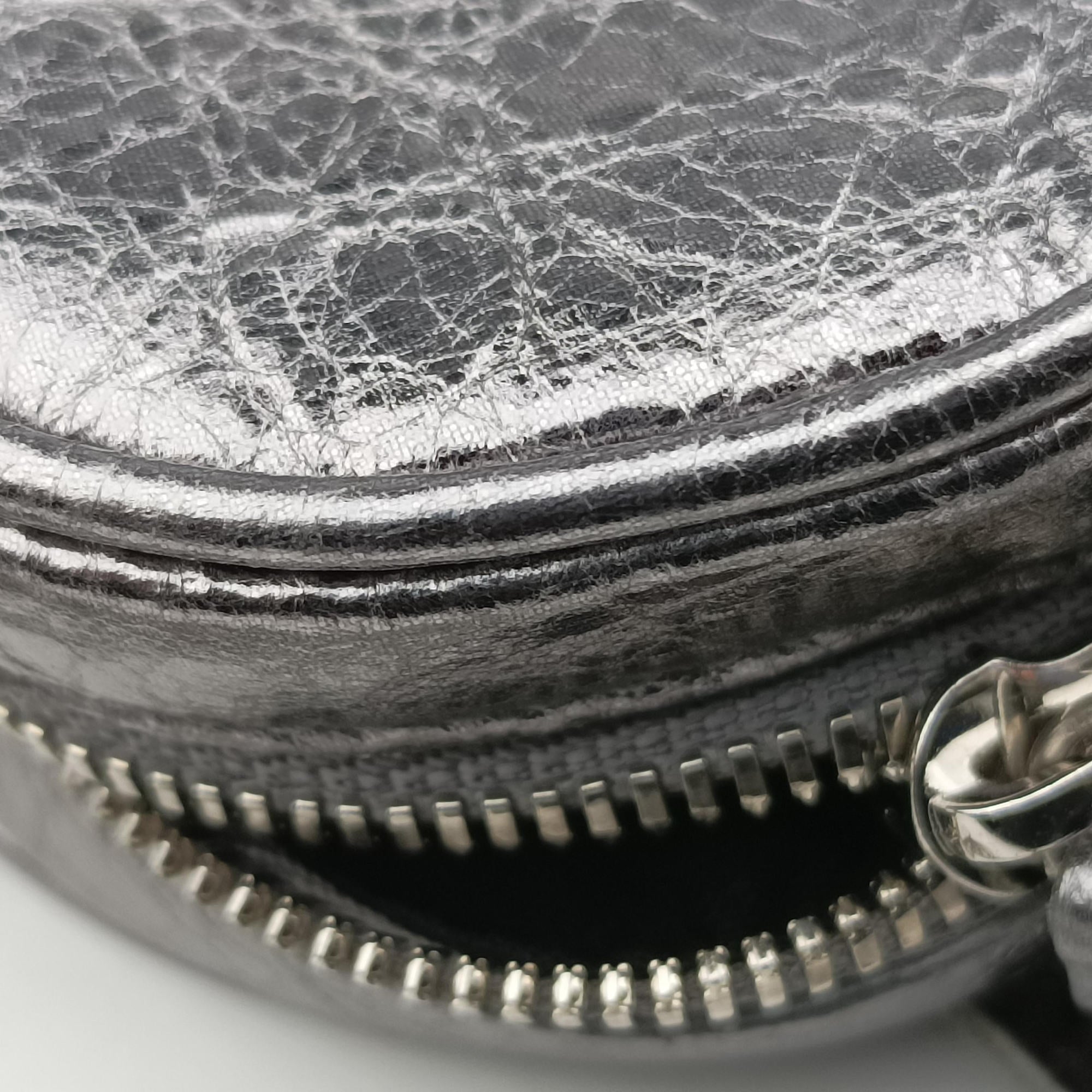 Pre-owned Balenciaga Heart mini Silver Lambskin  shoulderbag | stylenewstar