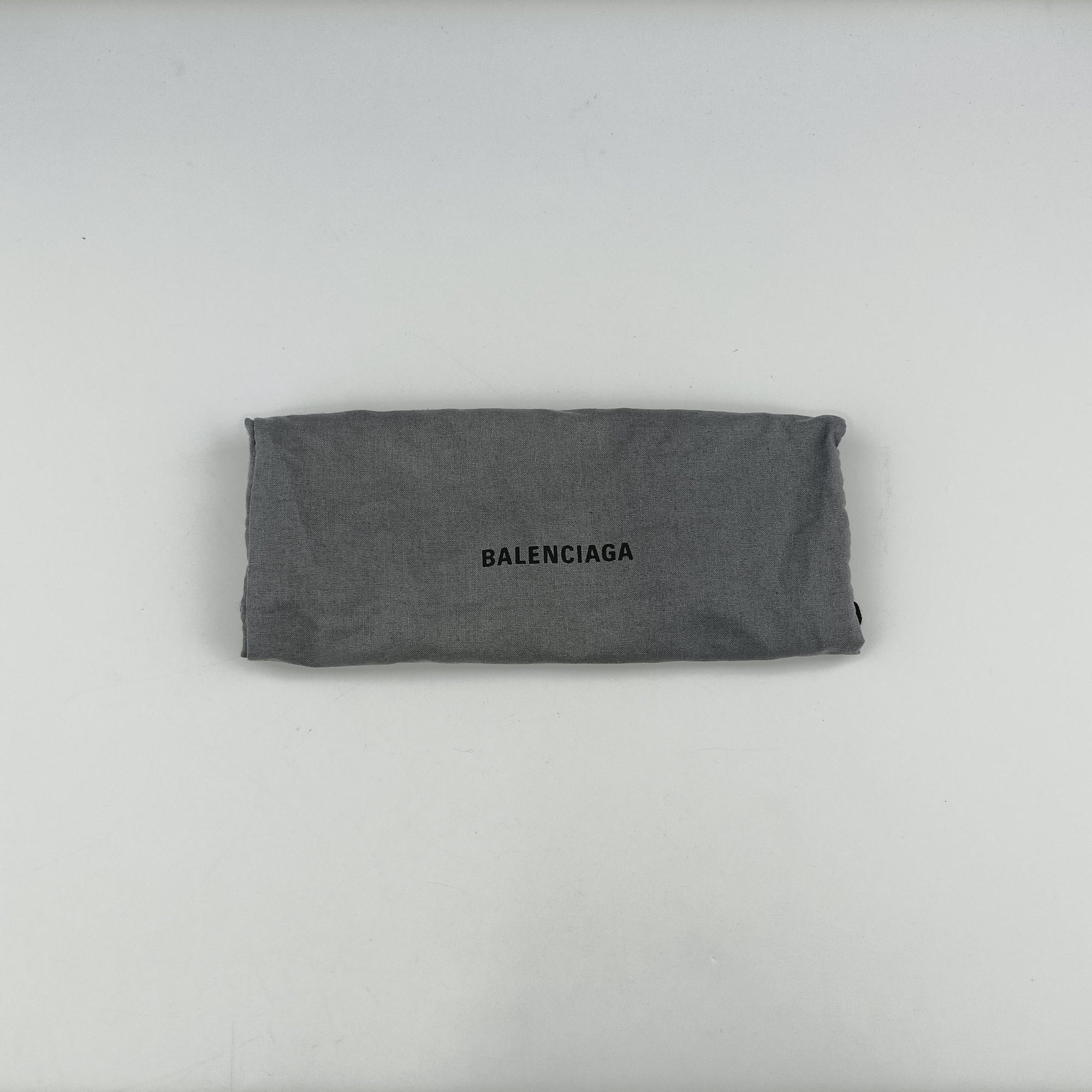 Pre-owned Balenciaga Heart mini Silver Lambskin  shoulderbag | stylenewstar