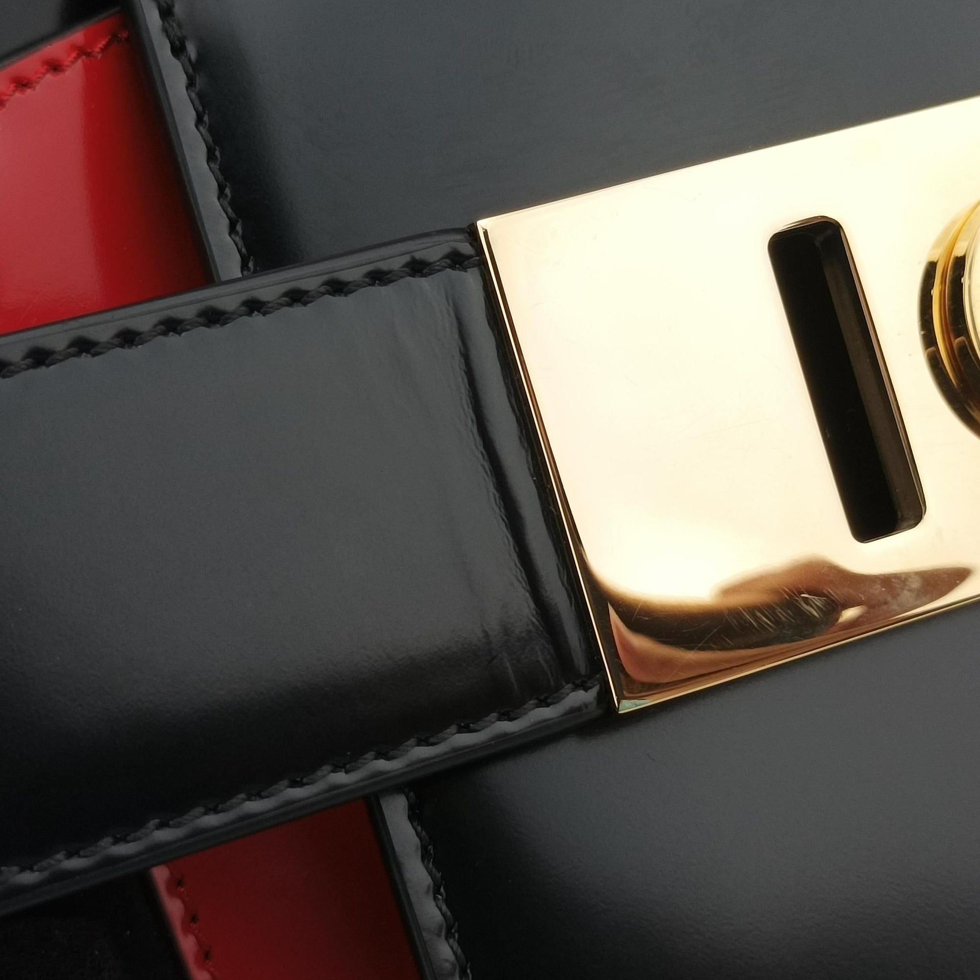 Pre-owned Ferragamo Archive Black Leather  shoulderbag | stylenewstar