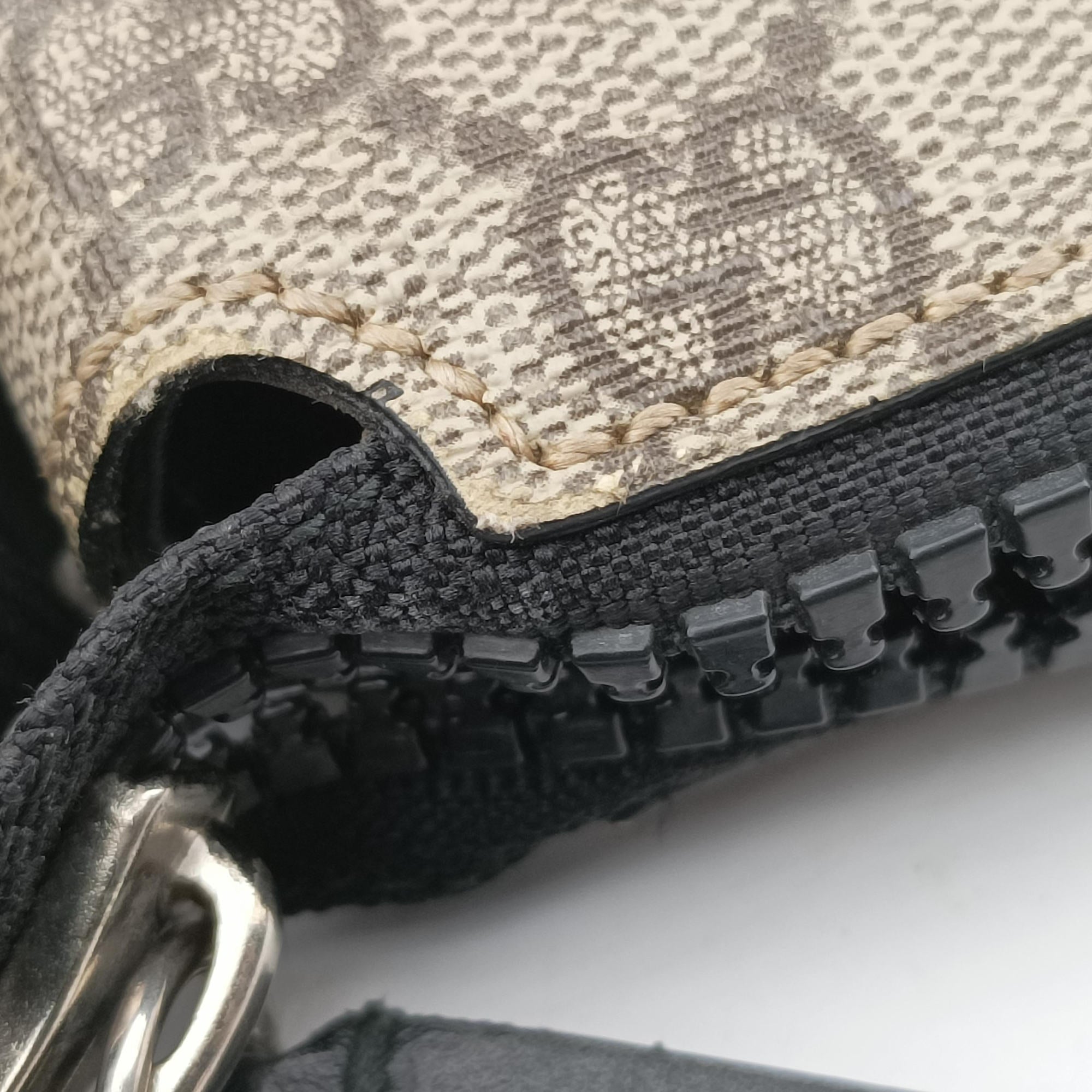Pre-owned Gucci GG Supreme Flat Messenger Brown PVC coated canvas×Leather 406374 shoulderbag | stylenewstar