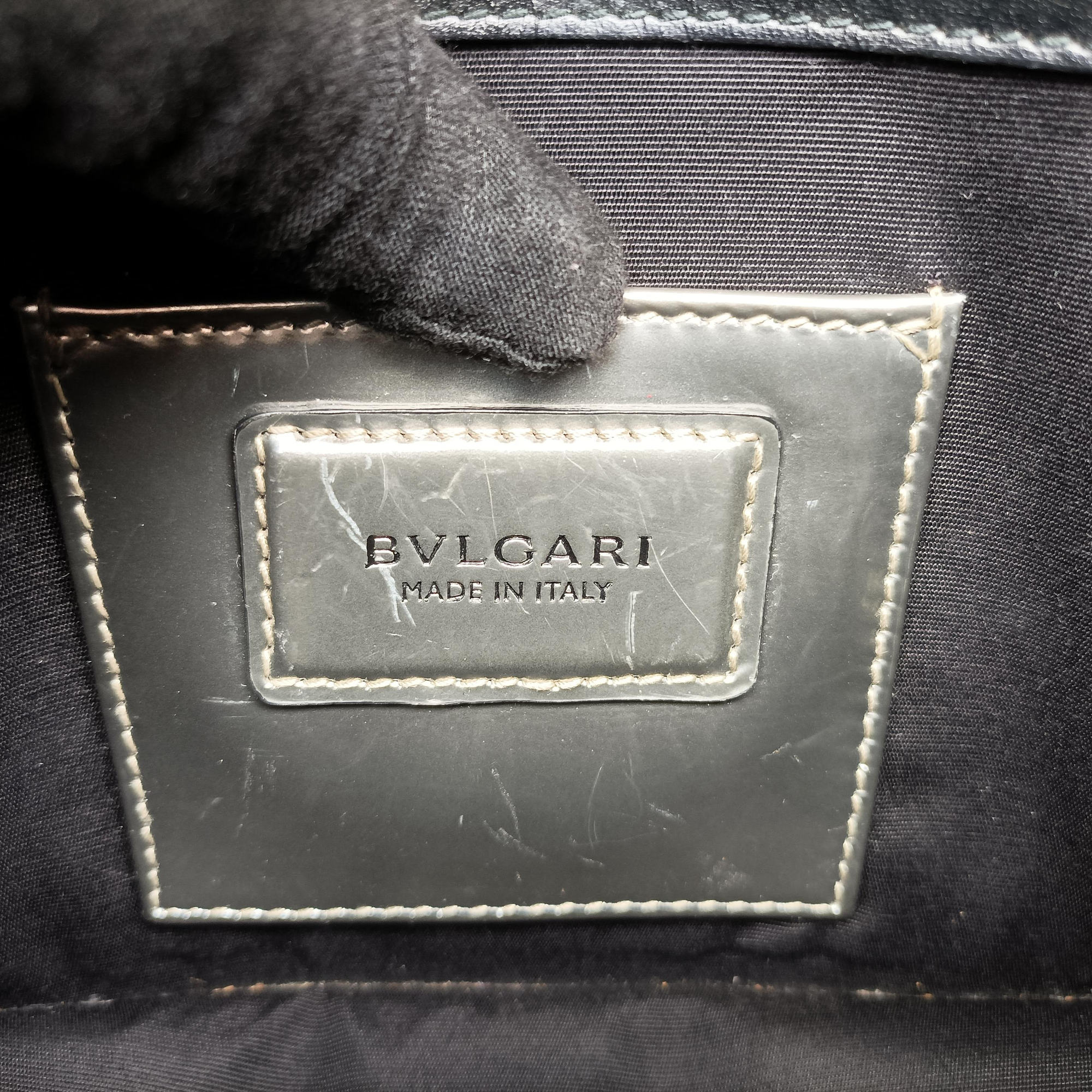 Pre-owned Bvlgari SERPENTI FOREVER Silver Enamel  shoulderbag | stylenewstar
