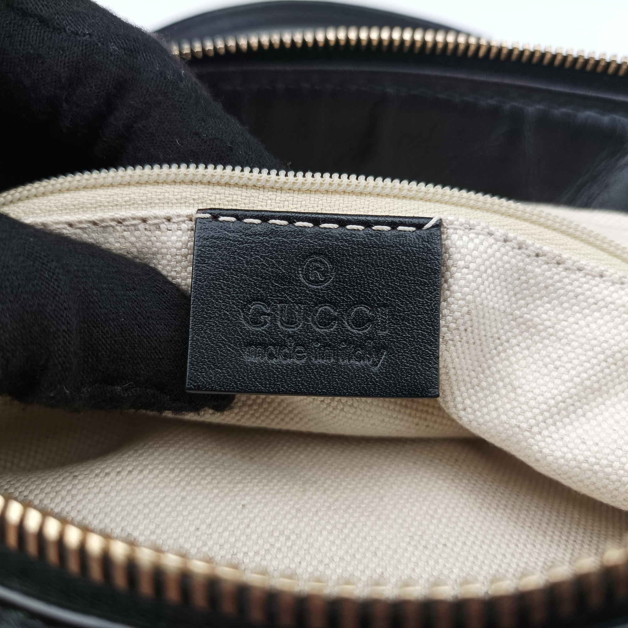 Pre-owned Gucci Sukey Black Canvas×Leather 247902 shoulderbag | stylenewstar