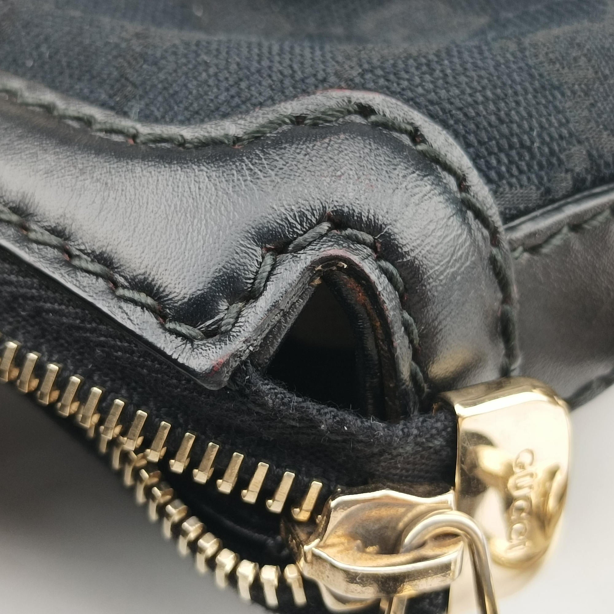 Pre-owned Gucci Sukey Black Canvas×Leather 247902 shoulderbag | stylenewstar