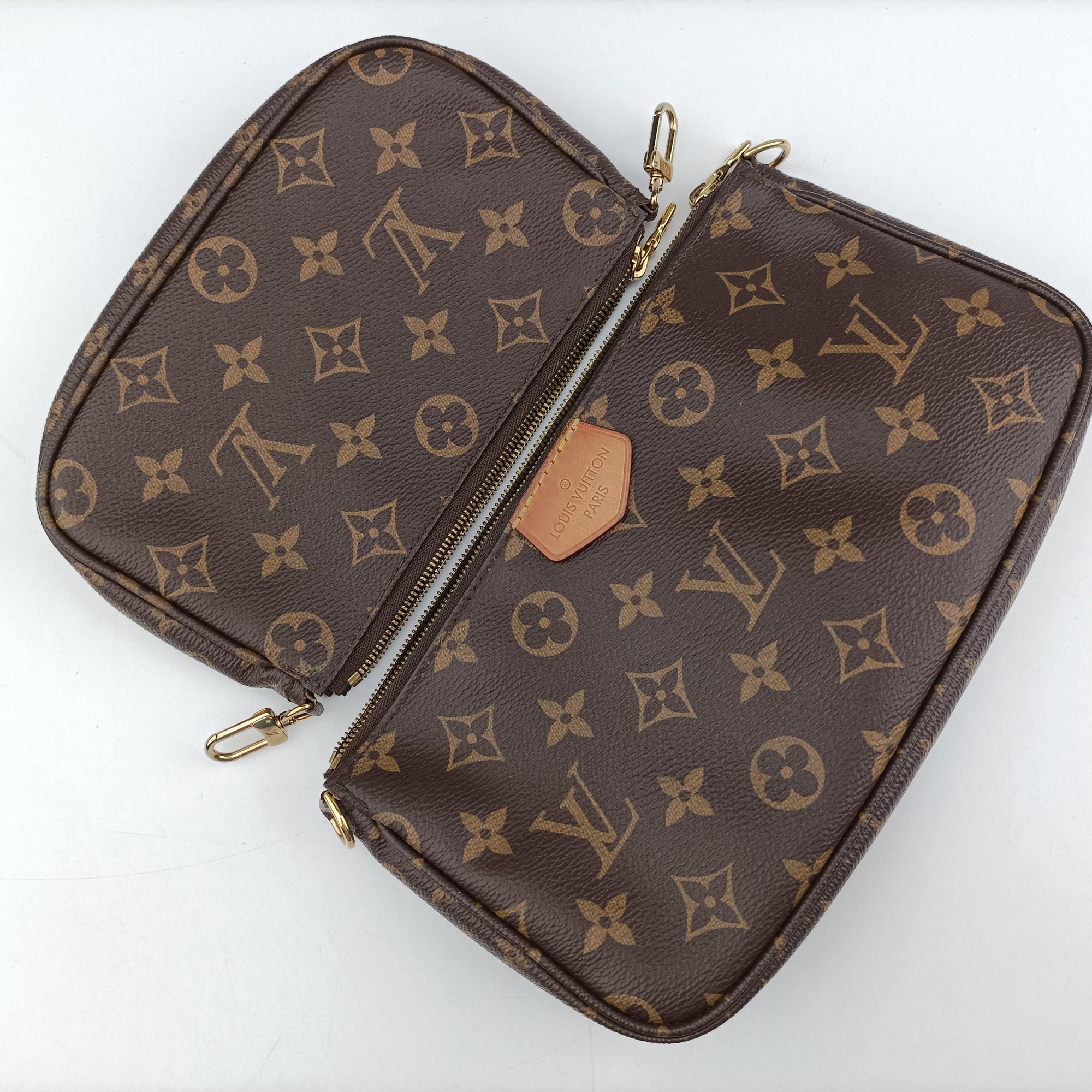 Pre-owned Louis Vuitton Multi Pochette Accessoir brown×khaki Monogram Canvas M44813 shoulderbag | stylenewstar