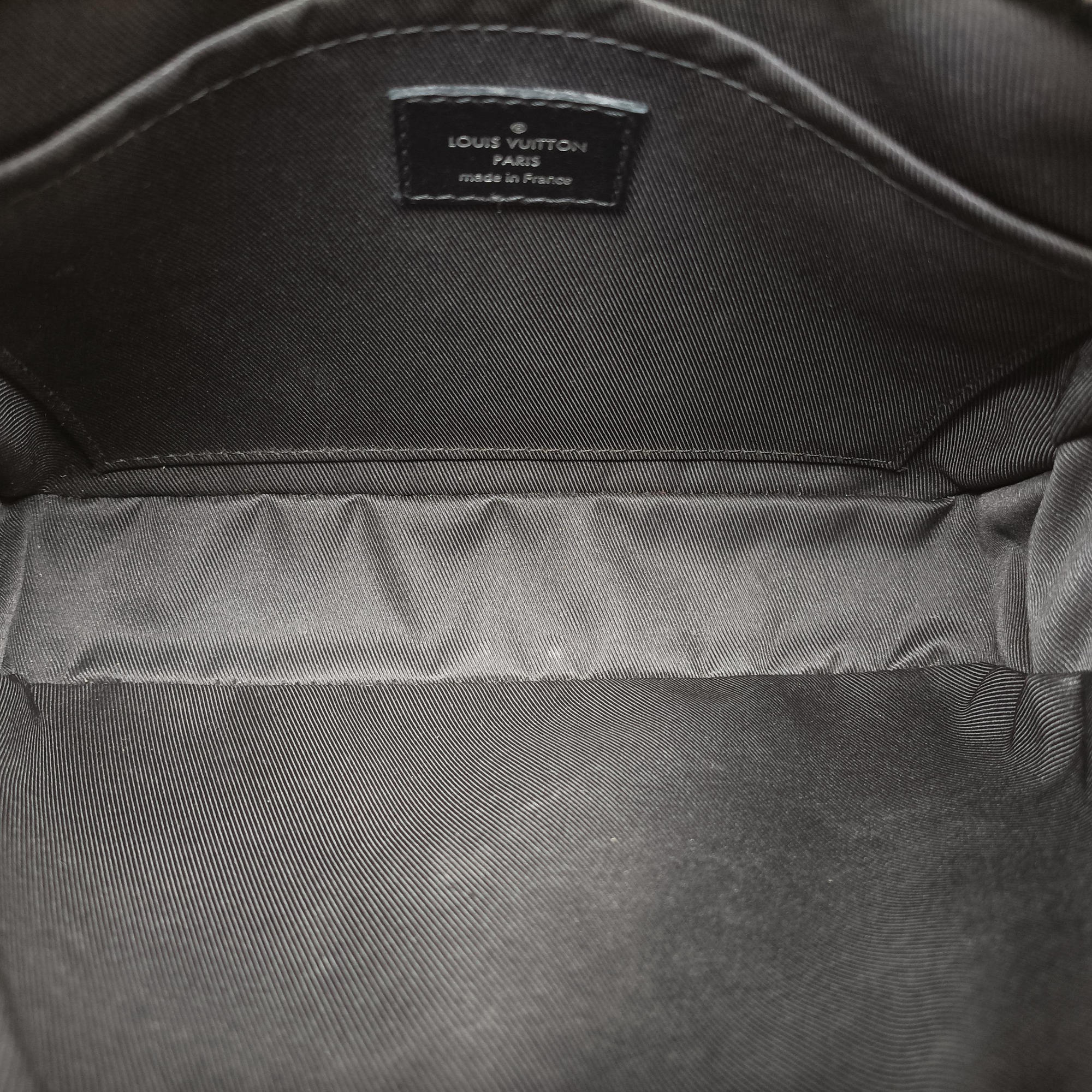 Secondhand Louis Vuitton Steamer Messenger BLACK Monogram Eclipse M45585 shoulderbag | stylenewstar