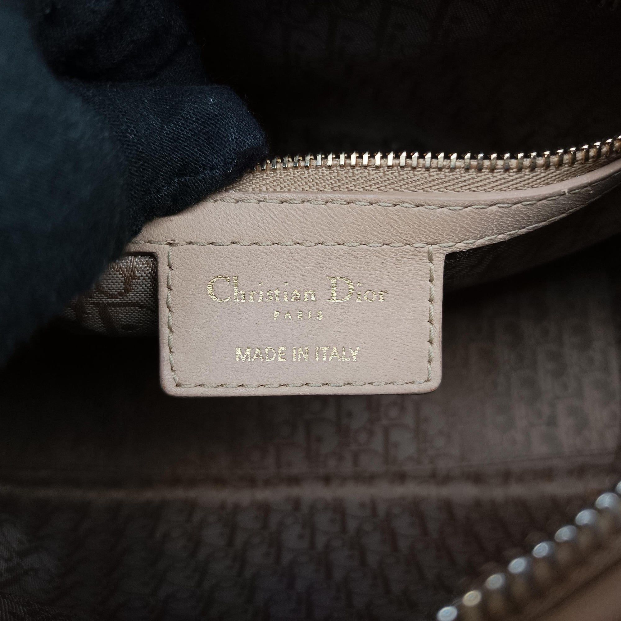 Pre-owned Christian Dior Lady Dior Beige lambskin  shoulderbag | stylenewstar