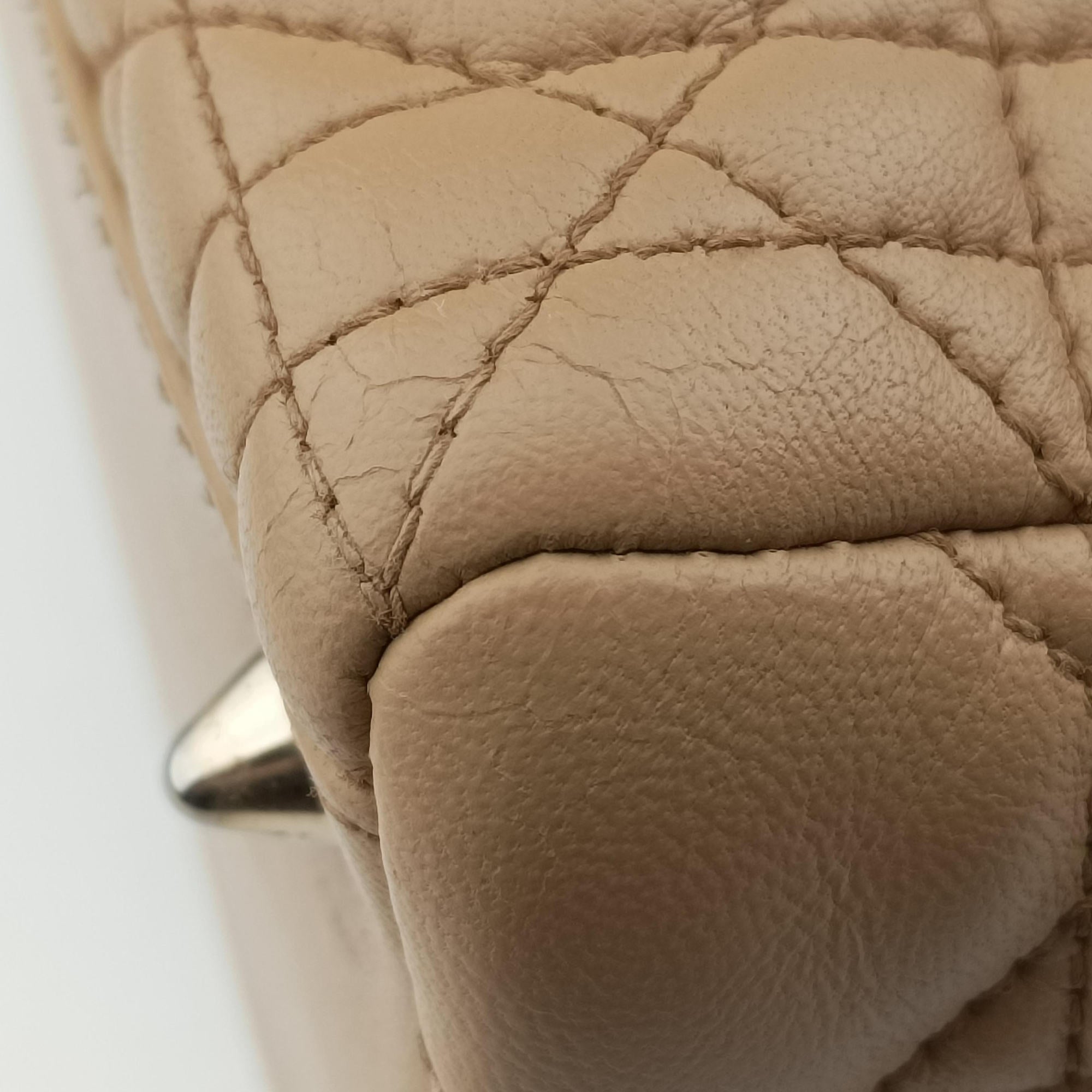 Pre-owned Christian Dior Lady Dior Beige lambskin  shoulderbag | stylenewstar