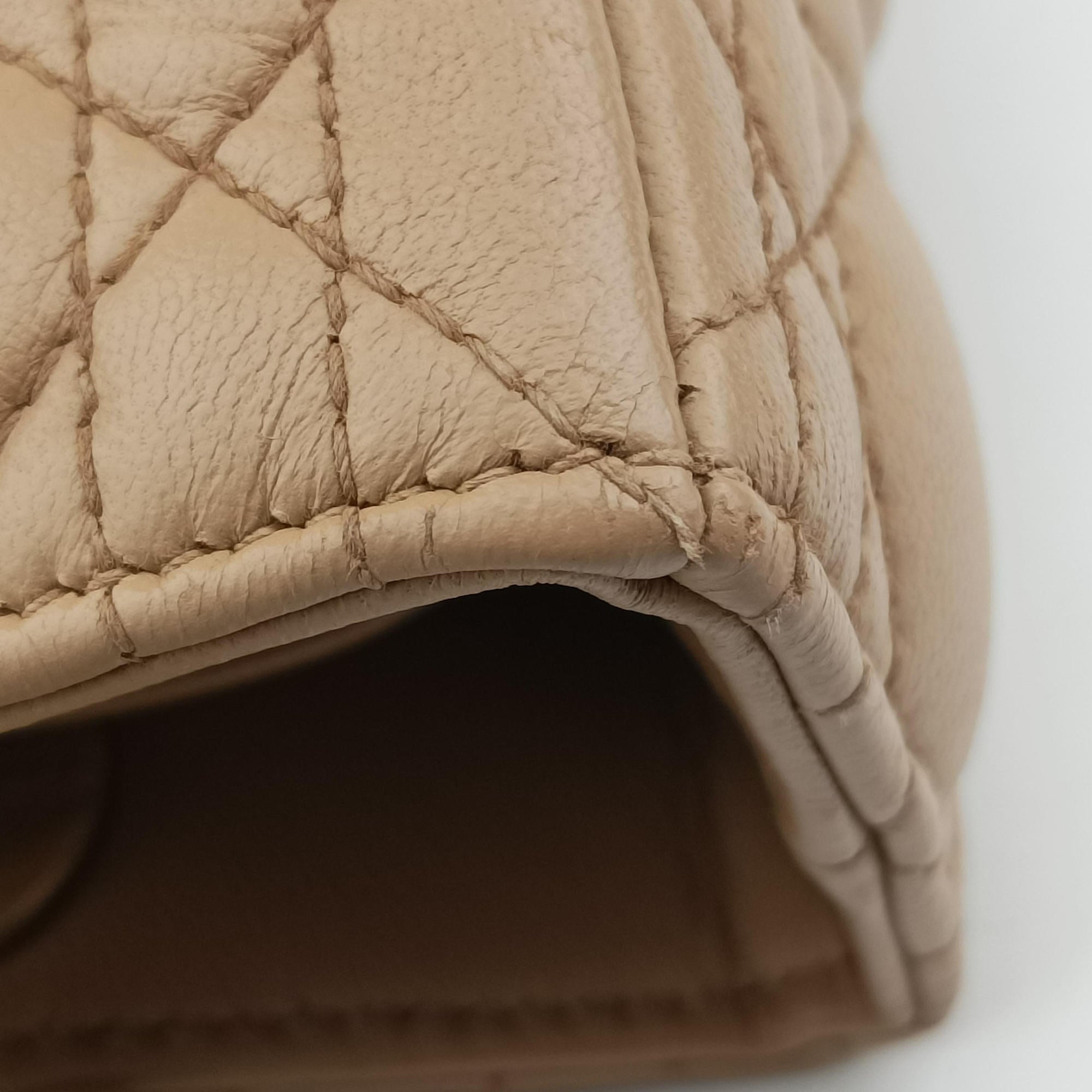 Pre-owned Christian Dior Lady Dior Beige lambskin  shoulderbag | stylenewstar